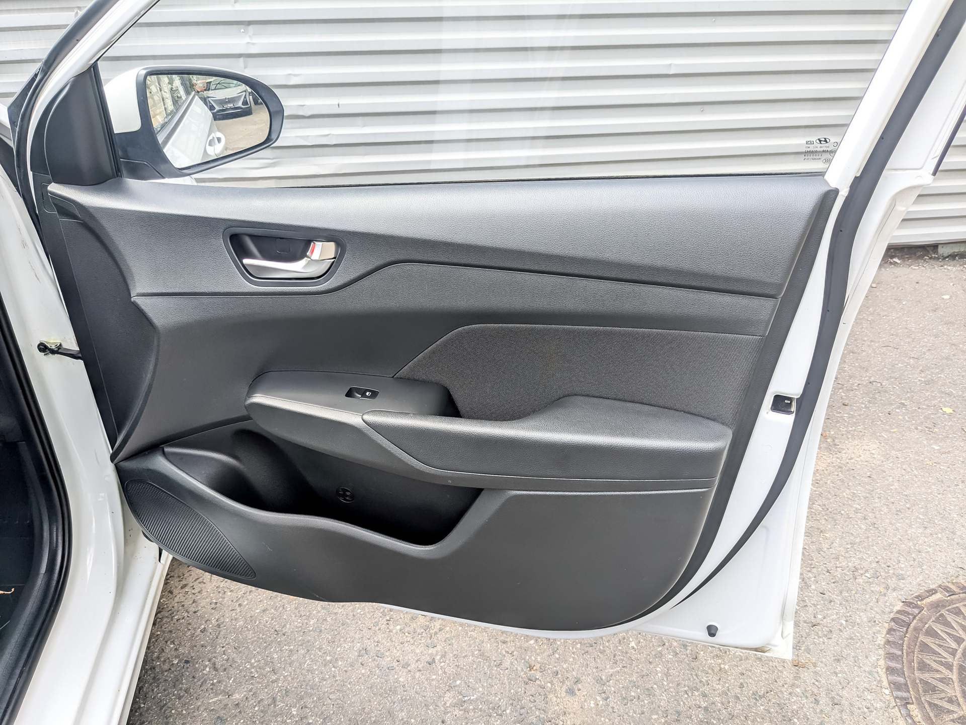 HYUNDAI Solaris 1.60 (123 л.с), автомат, 2022, пробег 76 792 км