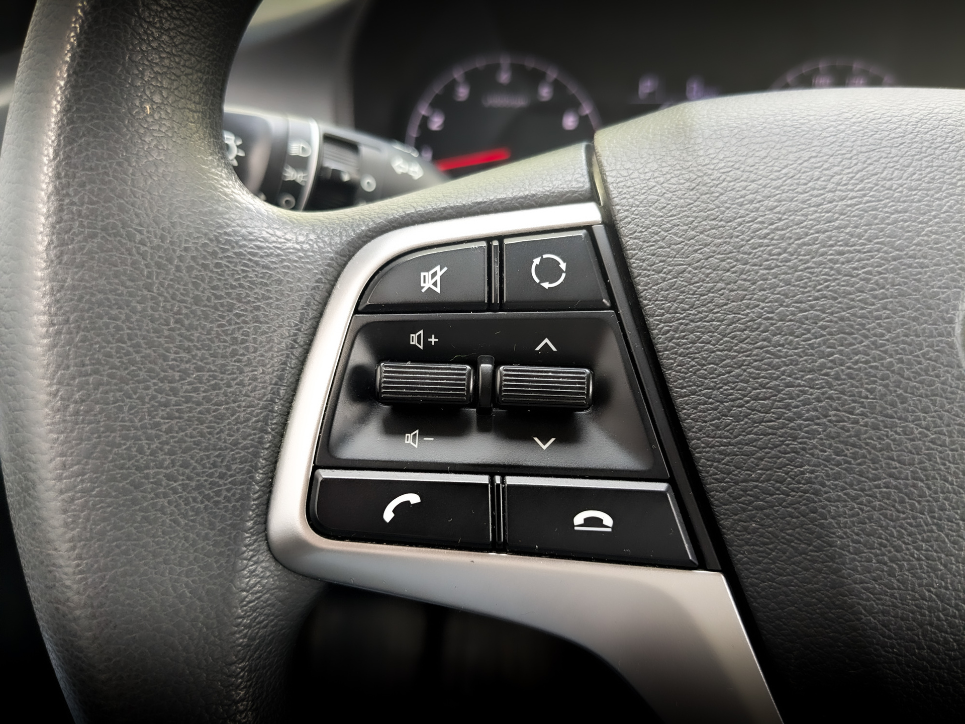 HYUNDAI Solaris 1.60 (123 л.с), автомат, 2022, пробег 76 792 км