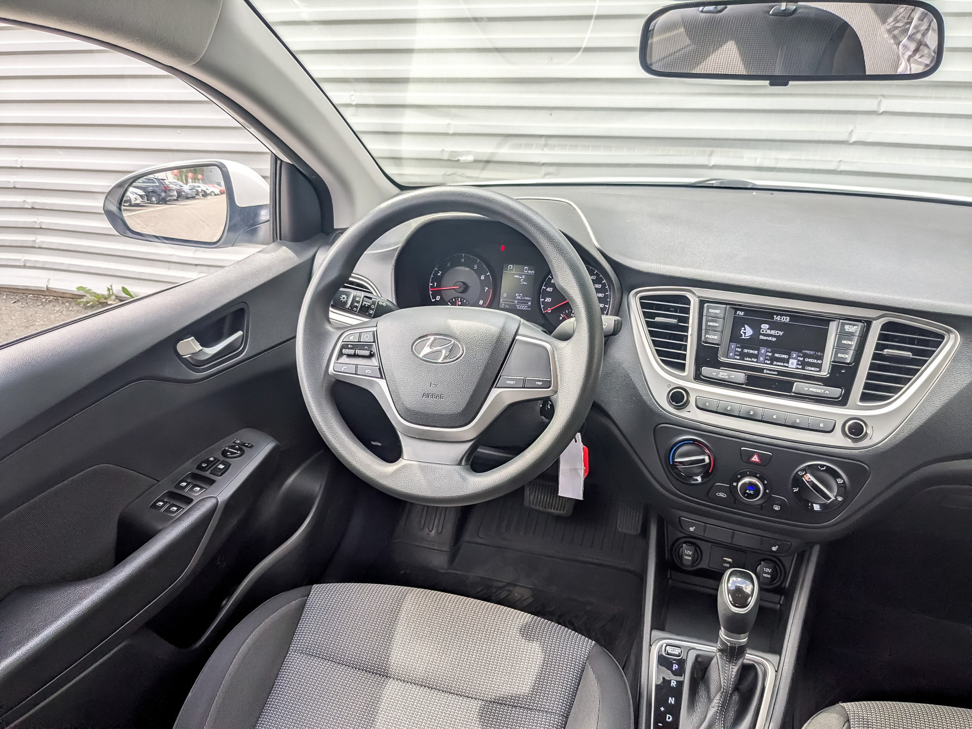HYUNDAI Solaris 1.60 (123 л.с), автомат, 2022, пробег 76 792 км