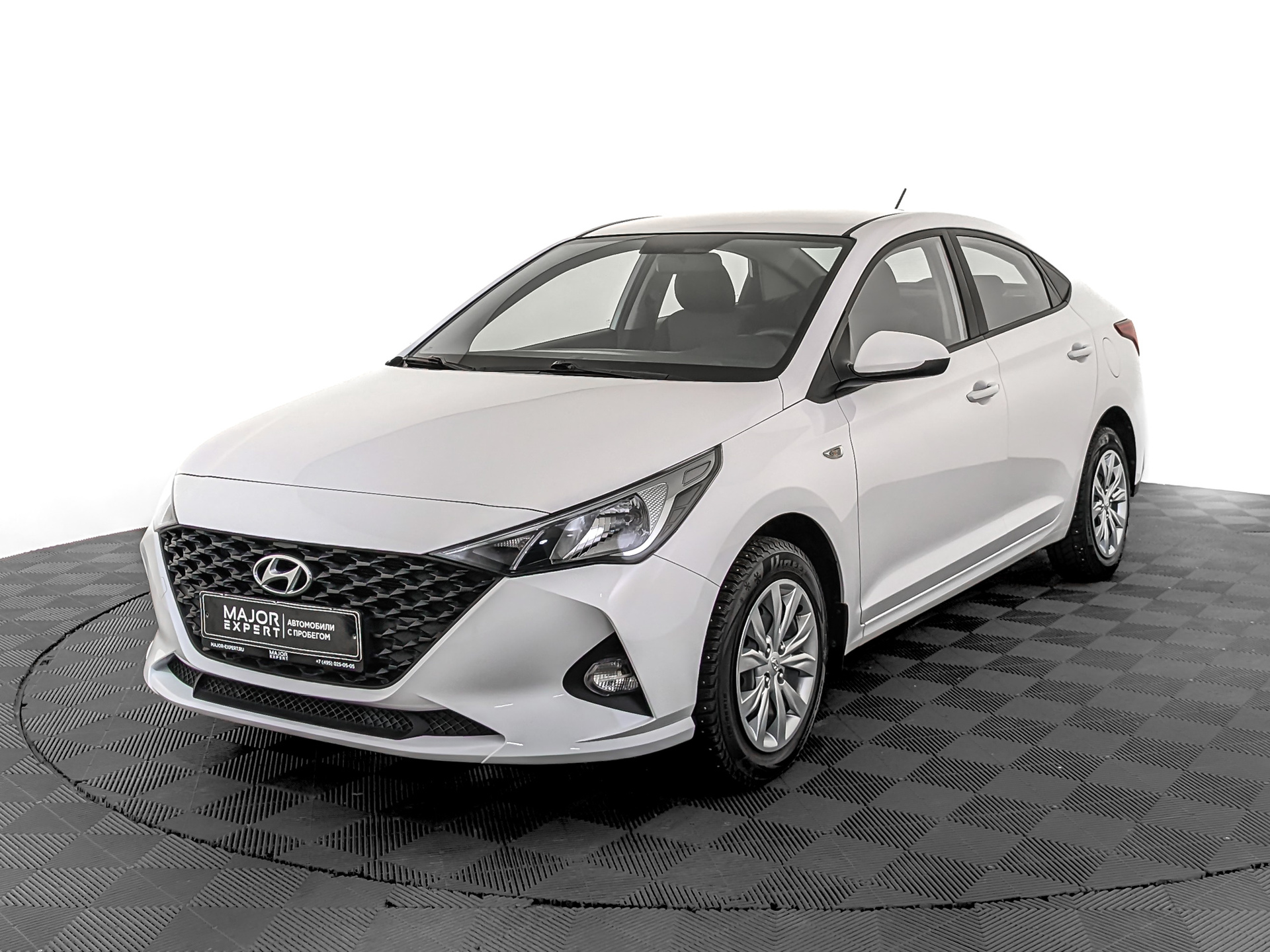 HYUNDAI Solaris 1.60 (123 л.с), автомат, 2022, пробег 49 356 км
