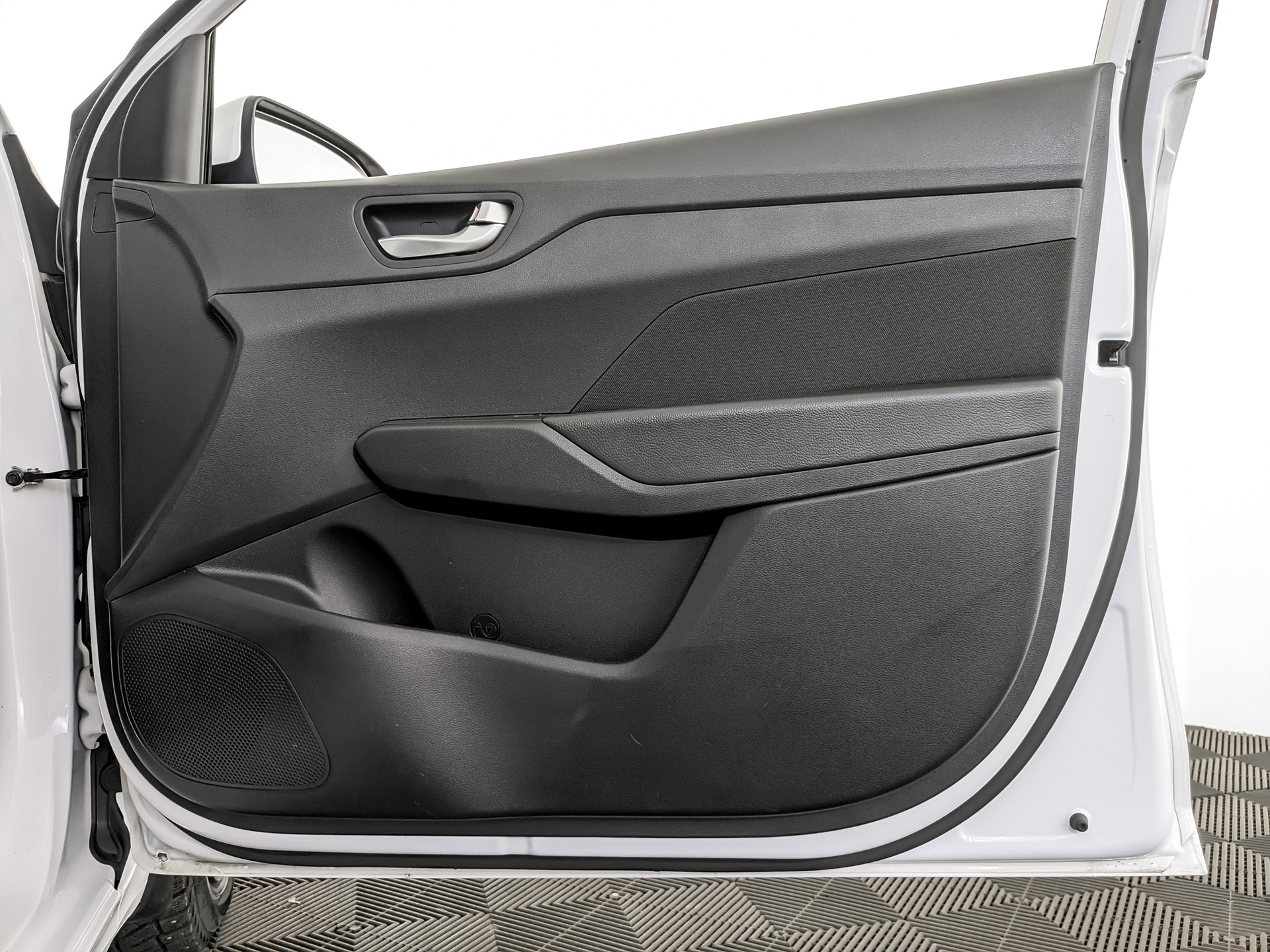 HYUNDAI Solaris 1.60 (123 л.с), автомат, 2022, пробег 49 356 км