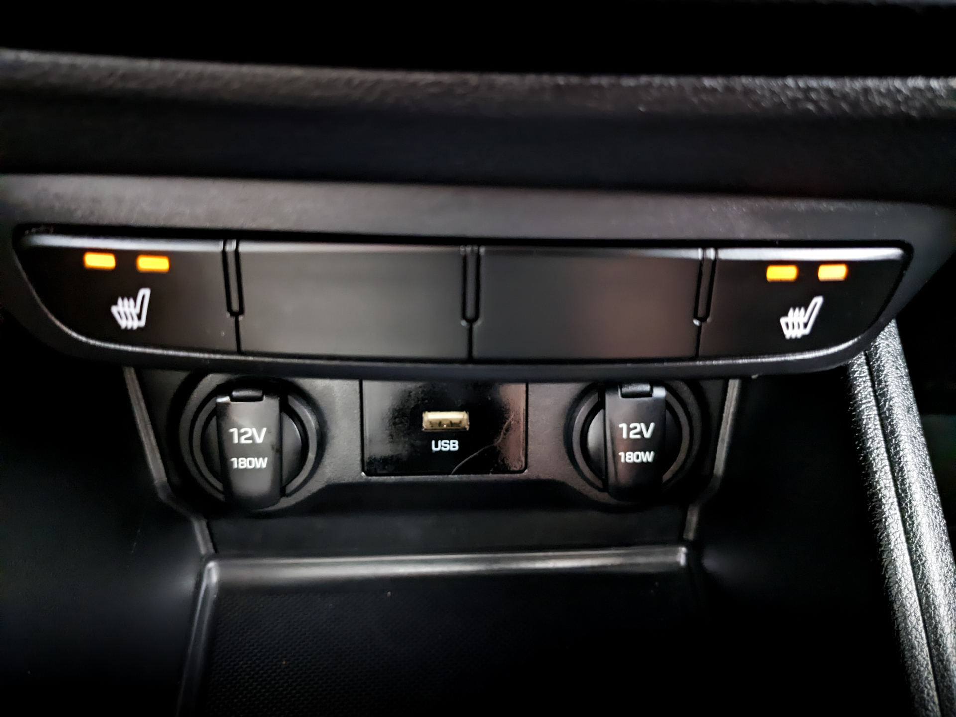 HYUNDAI Solaris 1.60 (123 л.с), автомат, 2022, пробег 49 356 км