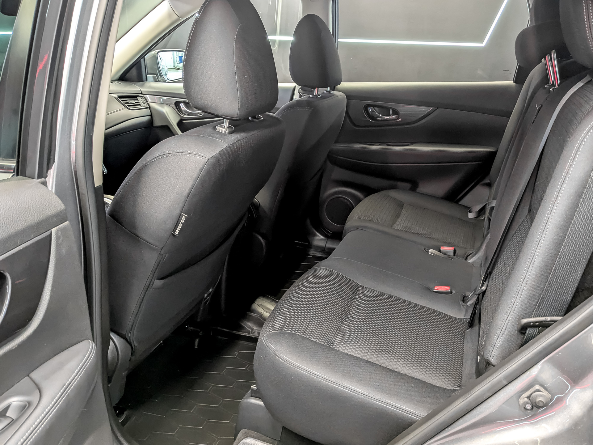 NISSAN X-Trail 2.00 (144 л.с), автомат, 2021, пробег 110 563 км