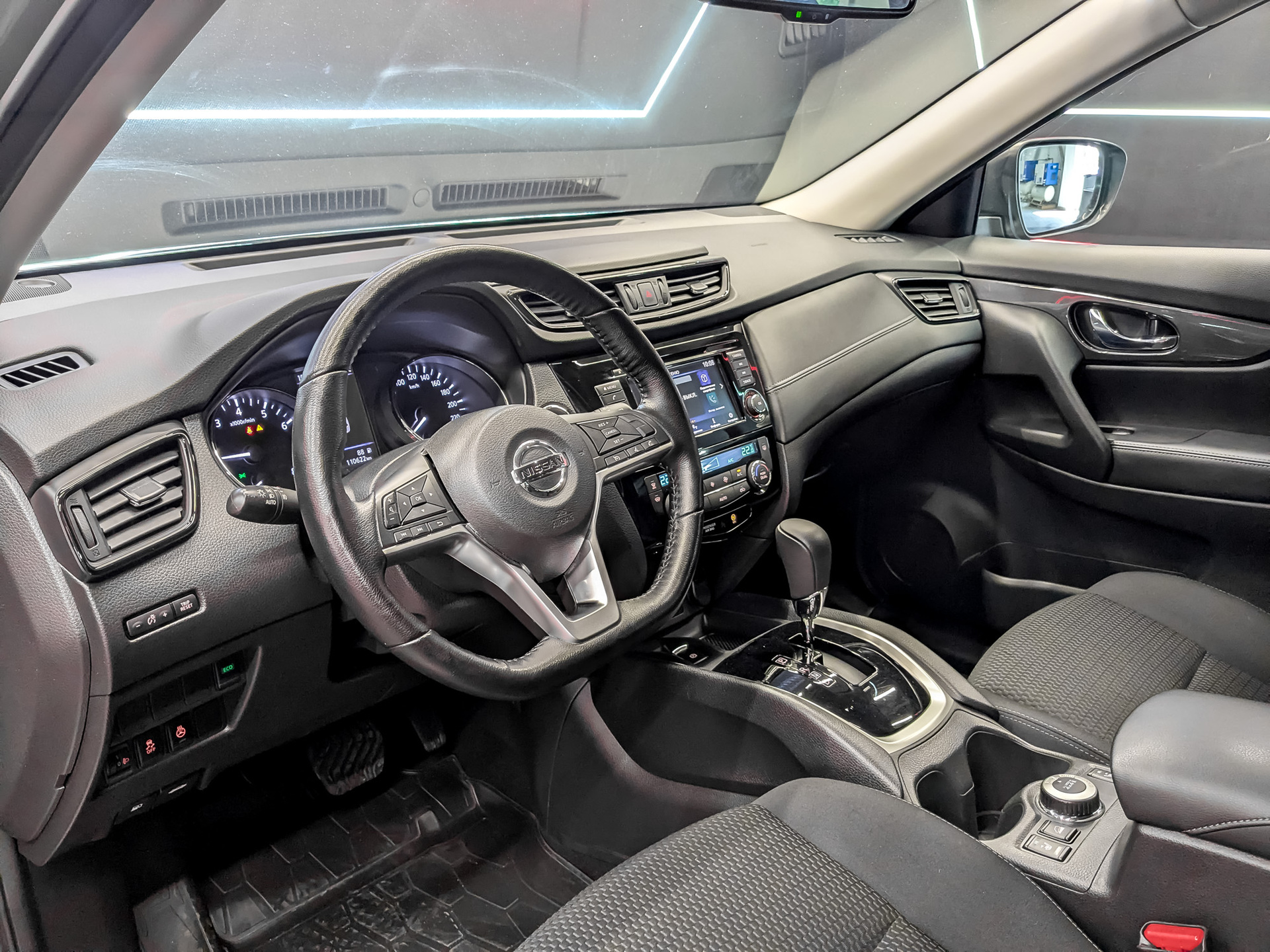 NISSAN X-Trail 2.00 (144 л.с), автомат, 2021, пробег 110 563 км