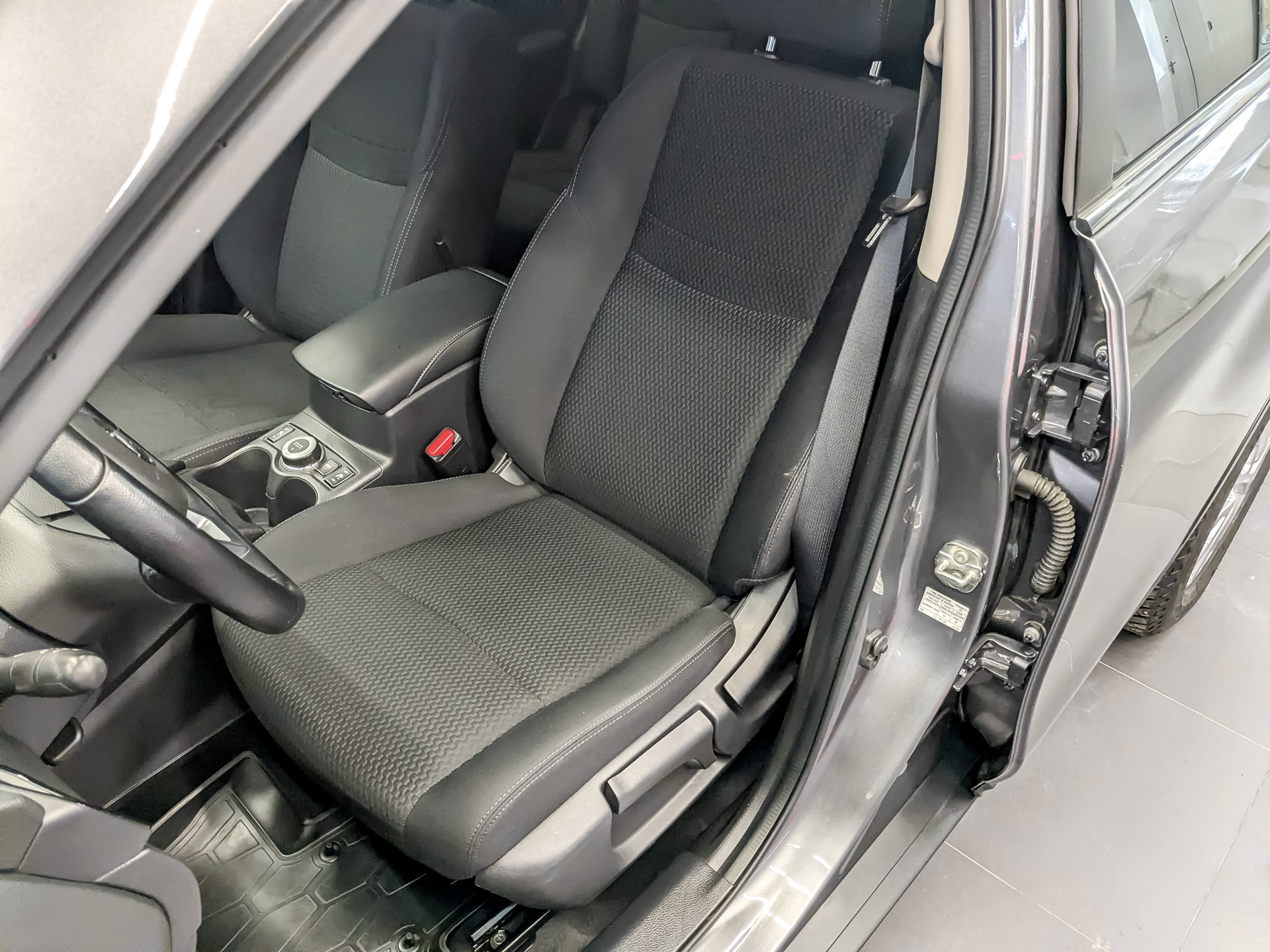 NISSAN X-Trail 2.00 (144 л.с), автомат, 2021, пробег 110 563 км