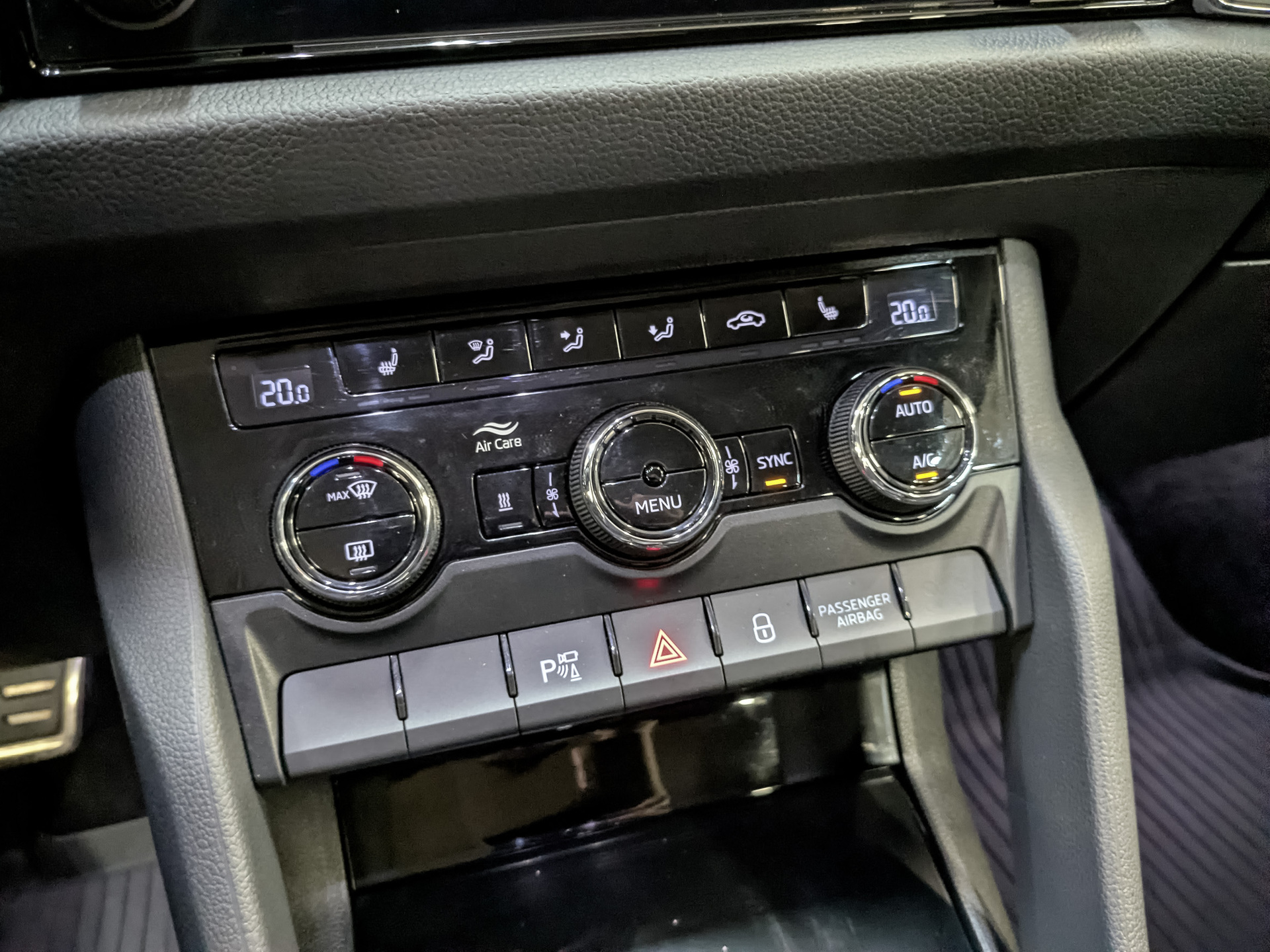 SKODA Kodiaq 2.00 (180 л.с), автомат, 2021, пробег 69 554 км