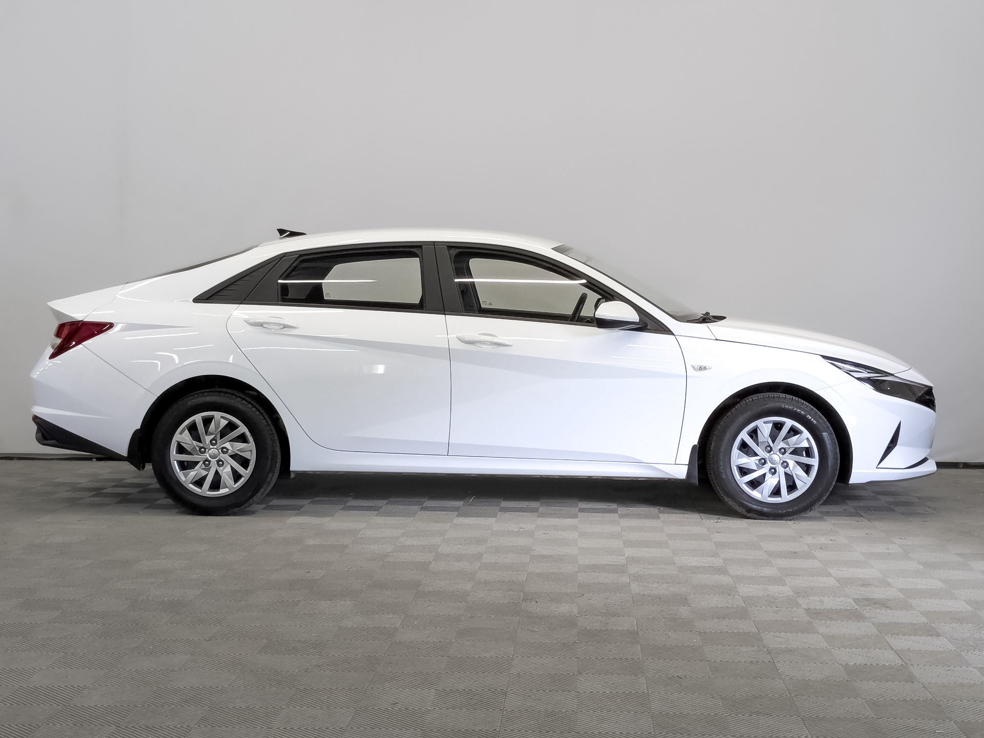 HYUNDAI Elantra 1.60 (128 л.с), автомат, 2022, пробег 58 162 км