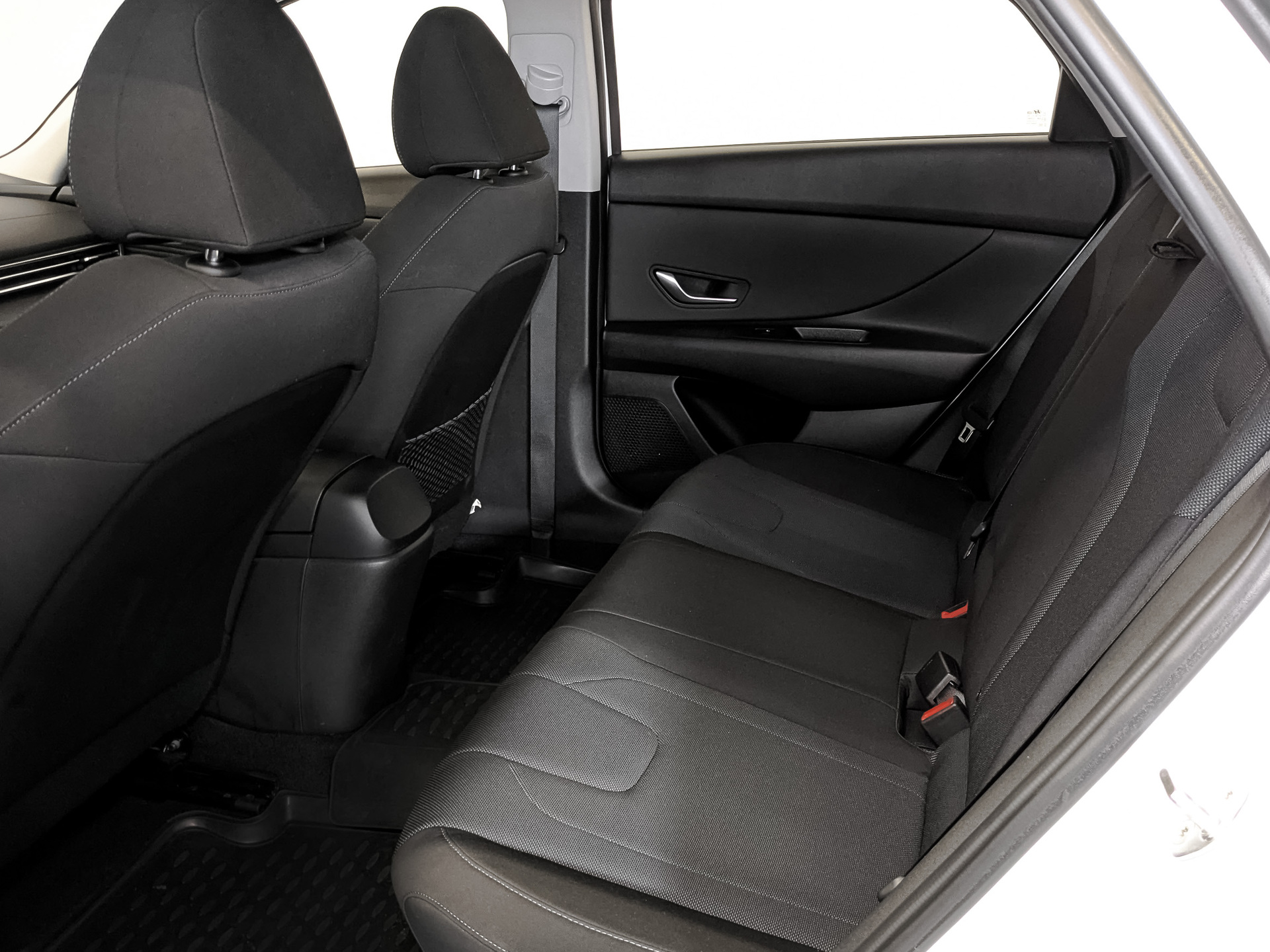 HYUNDAI Elantra 1.60 (128 л.с), автомат, 2022, пробег 58 162 км