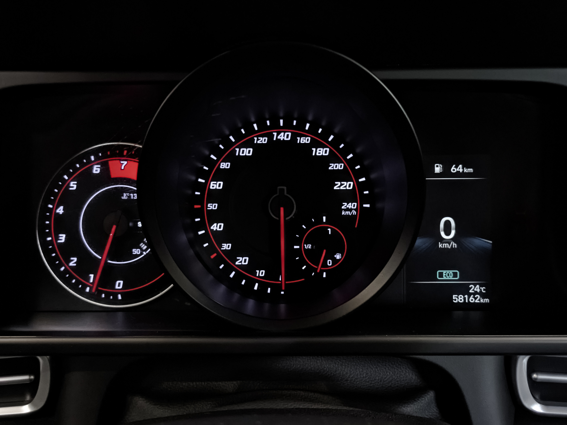 HYUNDAI Elantra 1.60 (128 л.с), автомат, 2022, пробег 58 162 км