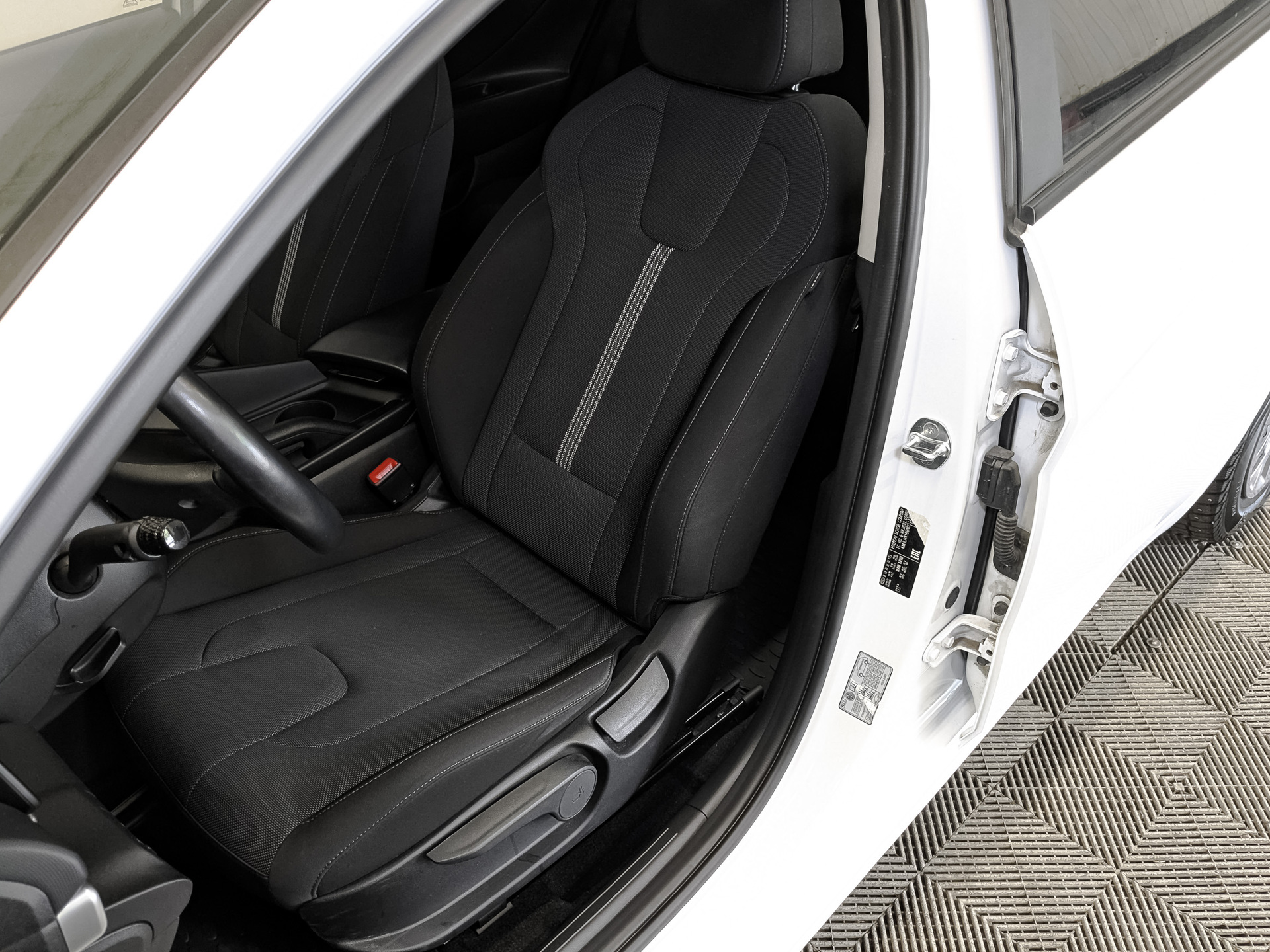 HYUNDAI Elantra 1.60 (128 л.с), автомат, 2022, пробег 58 162 км