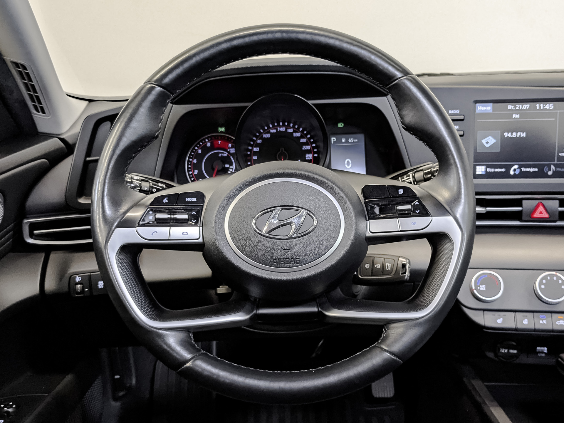 HYUNDAI Elantra 1.60 (128 л.с), автомат, 2022, пробег 58 162 км