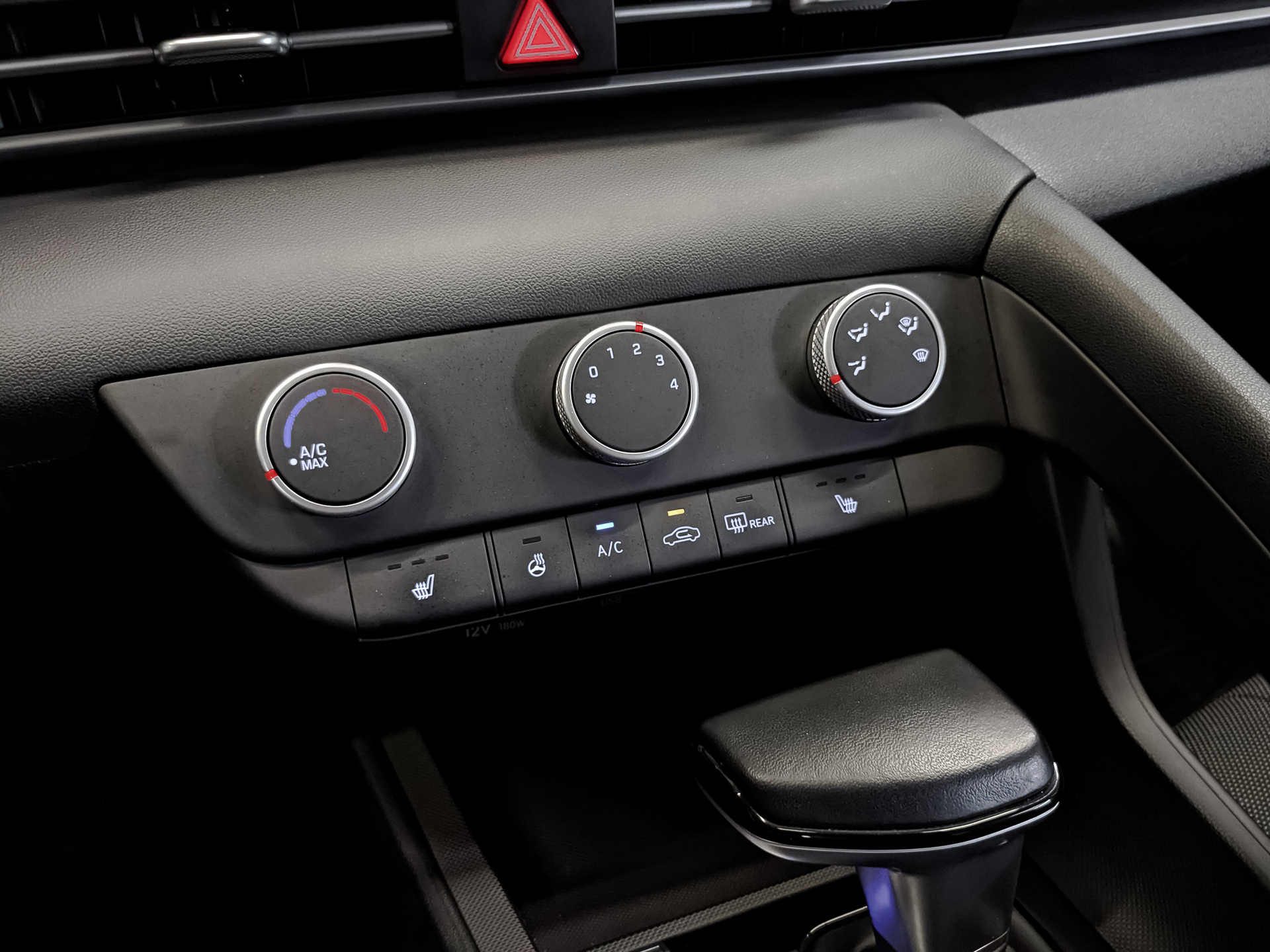 HYUNDAI Elantra 1.60 (128 л.с), автомат, 2022, пробег 58 162 км