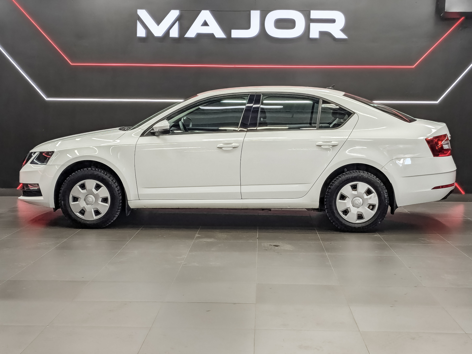 SKODA Octavia 1.60 (110 л.с), автомат, 2020, пробег 49 802 км