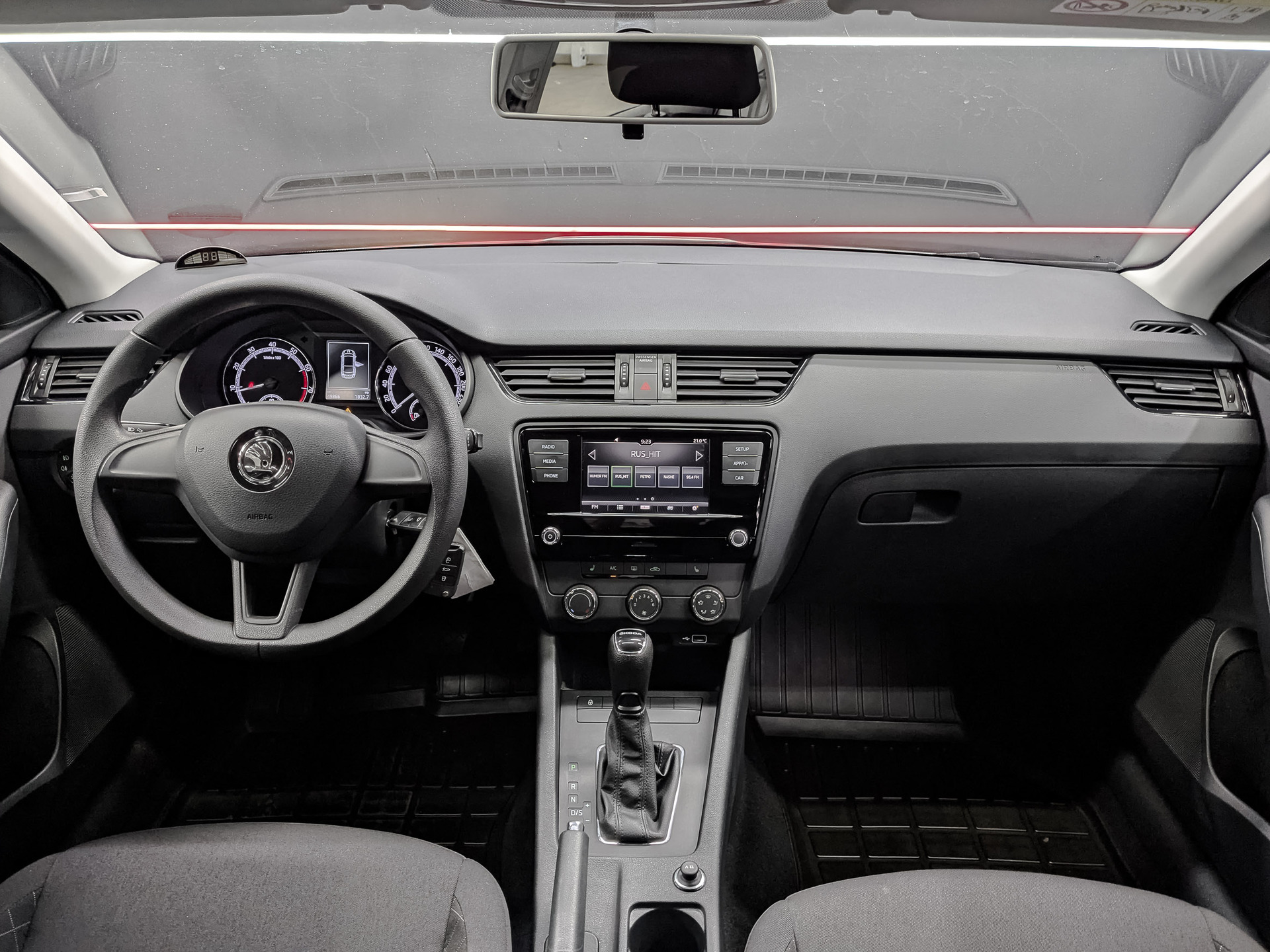 SKODA Octavia 1.60 (110 л.с), автомат, 2020, пробег 49 802 км
