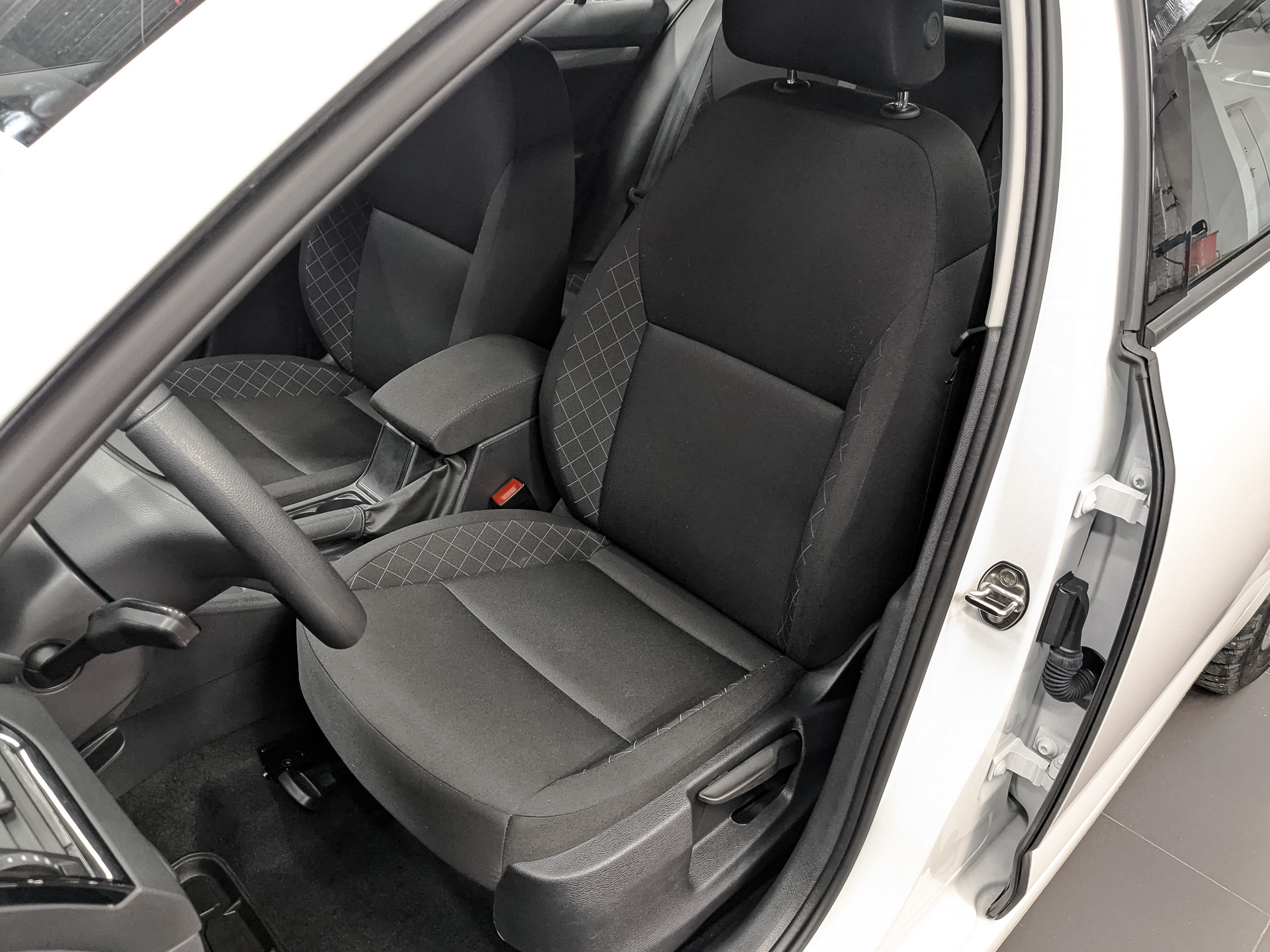 SKODA Octavia 1.60 (110 л.с), автомат, 2020, пробег 49 802 км