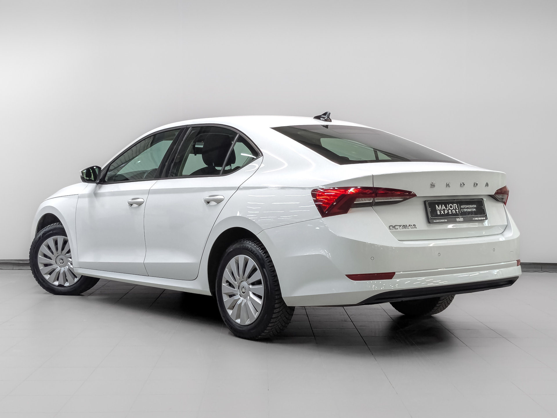 SKODA Octavia 1.60 (110 л.с), автомат, 2021, пробег 74 575 км
