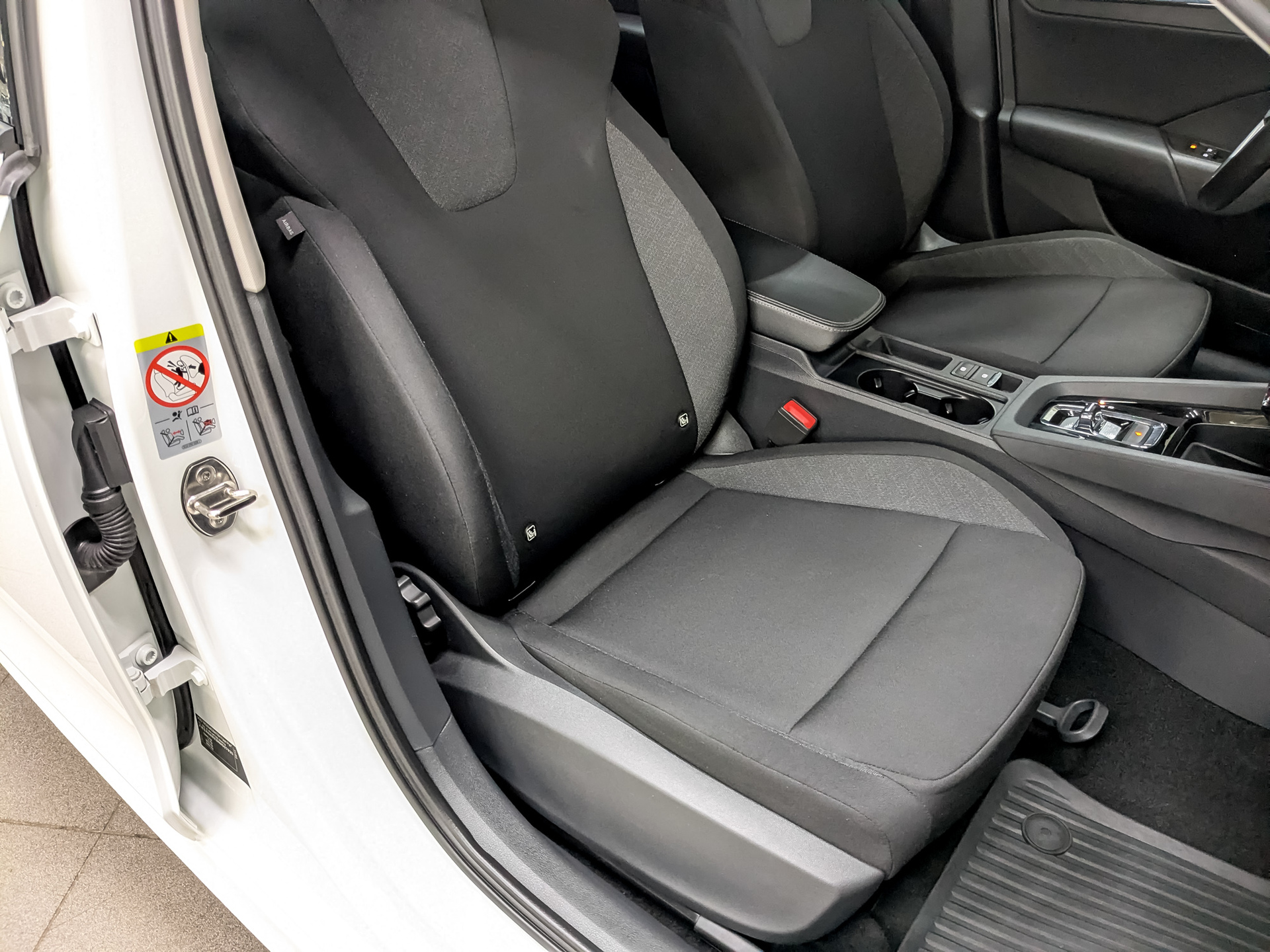 SKODA Octavia 1.60 (110 л.с), автомат, 2021, пробег 74 575 км