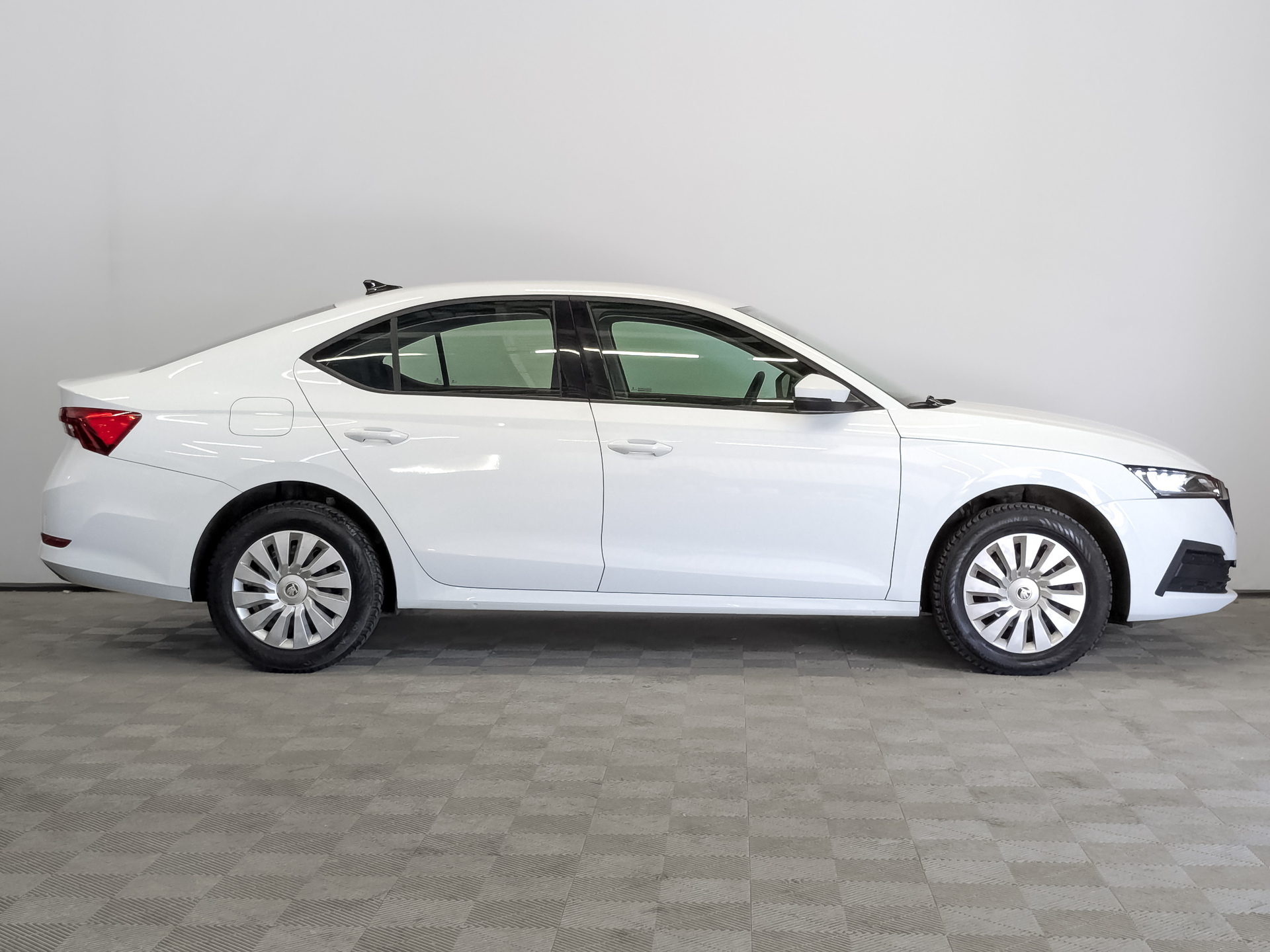 SKODA Octavia 1.60 (110 л.с), автомат, 2021, пробег 52 991 км