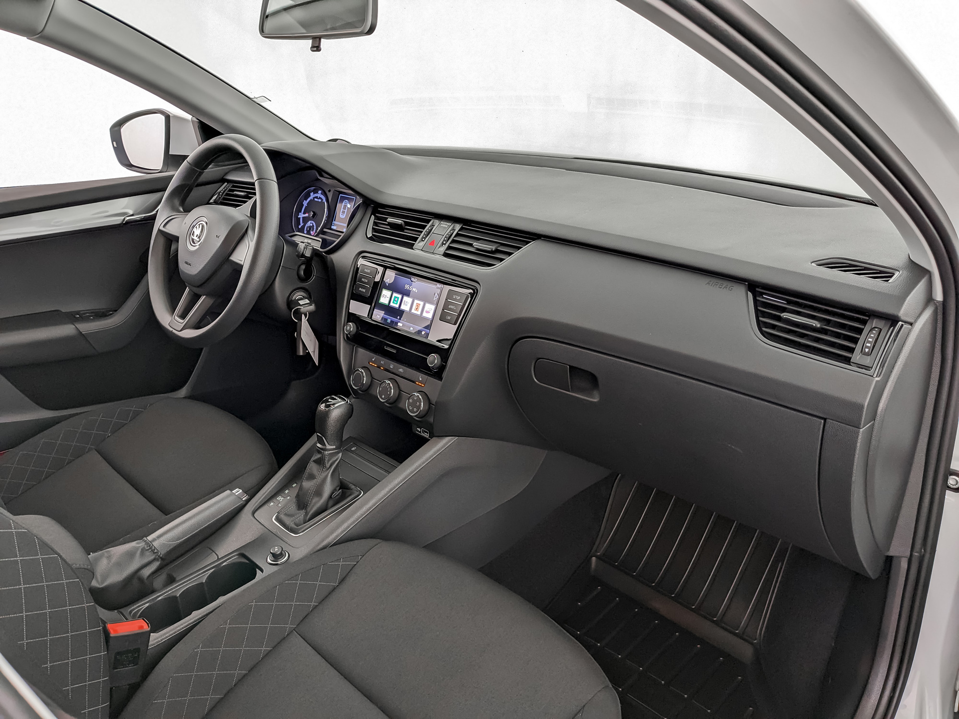 SKODA Octavia 1.60 (110 л.с), автомат, 2020, пробег 60 224 км