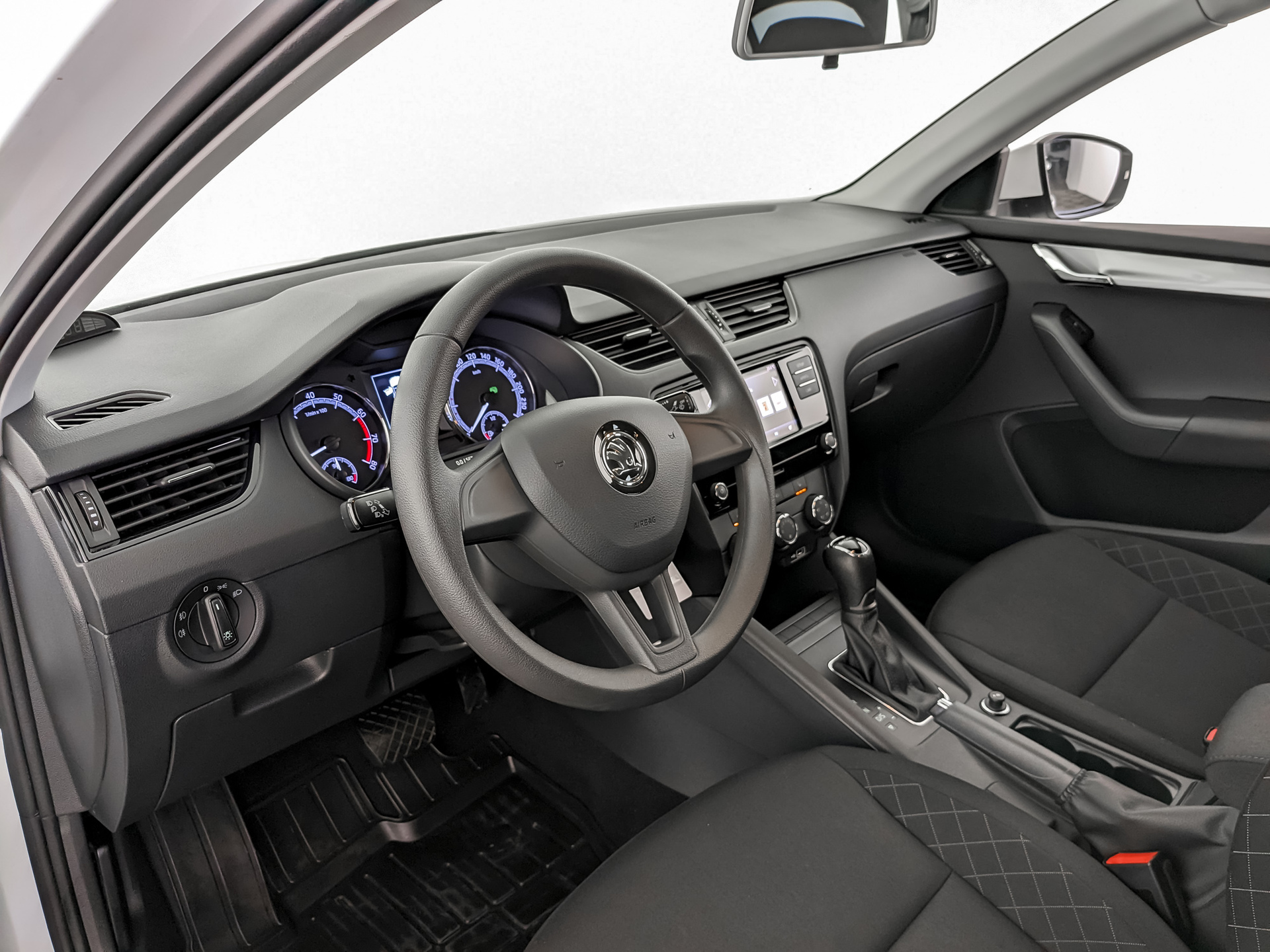 SKODA Octavia 1.60 (110 л.с), автомат, 2020, пробег 60 224 км