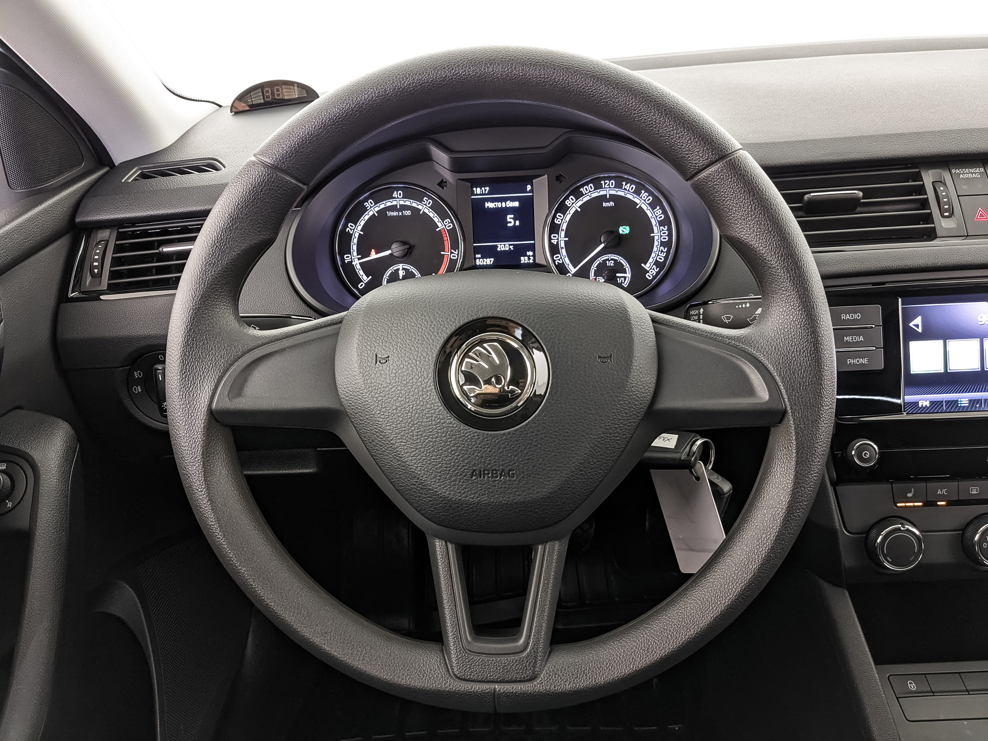 SKODA Octavia 1.60 (110 л.с), автомат, 2020, пробег 60 224 км