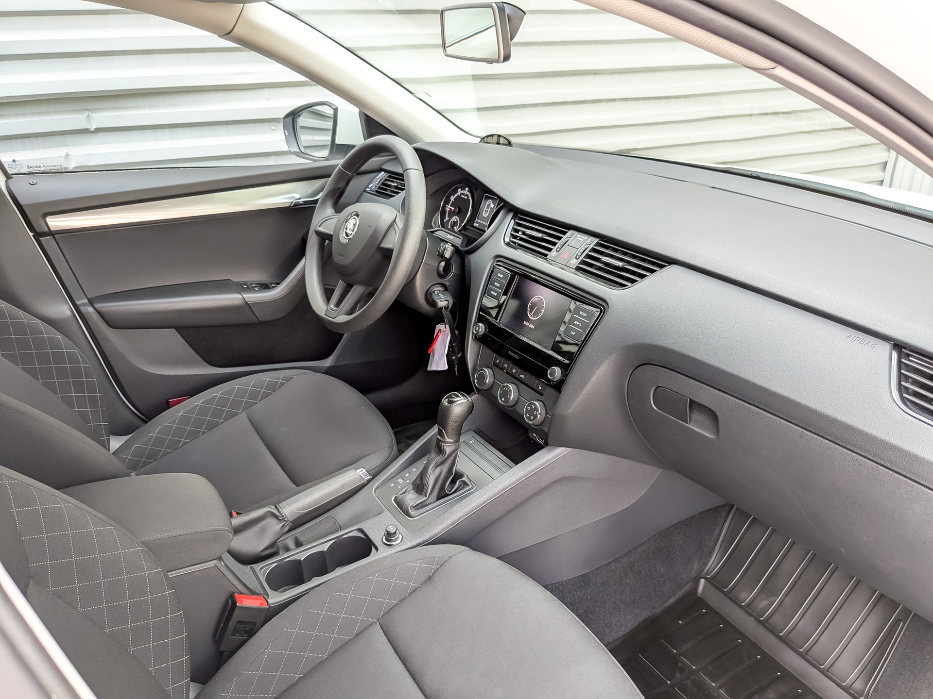 SKODA Octavia 1.60 (110 л.с), автомат, 2020, пробег 65 171 км