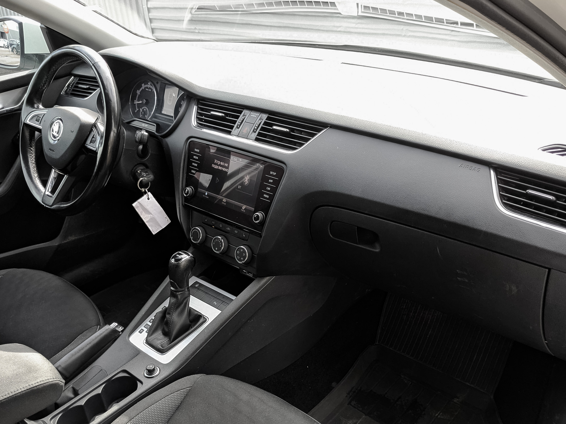 SKODA Octavia 1.60 (110 л.с), автомат, 2020, пробег 134 101 км