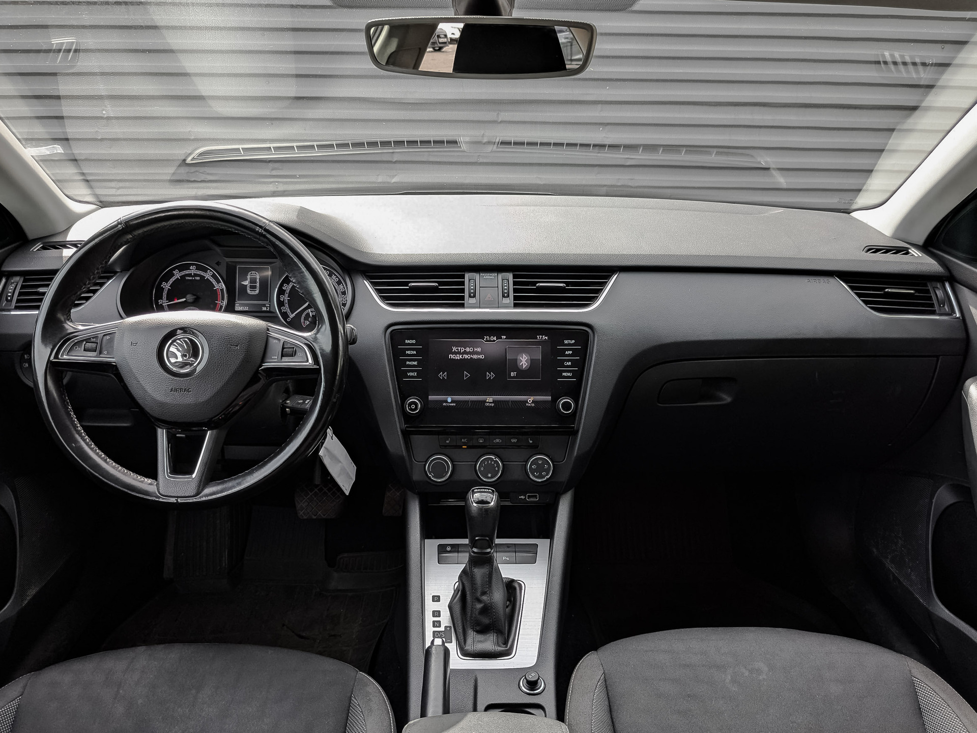 SKODA Octavia 1.60 (110 л.с), автомат, 2020, пробег 134 101 км