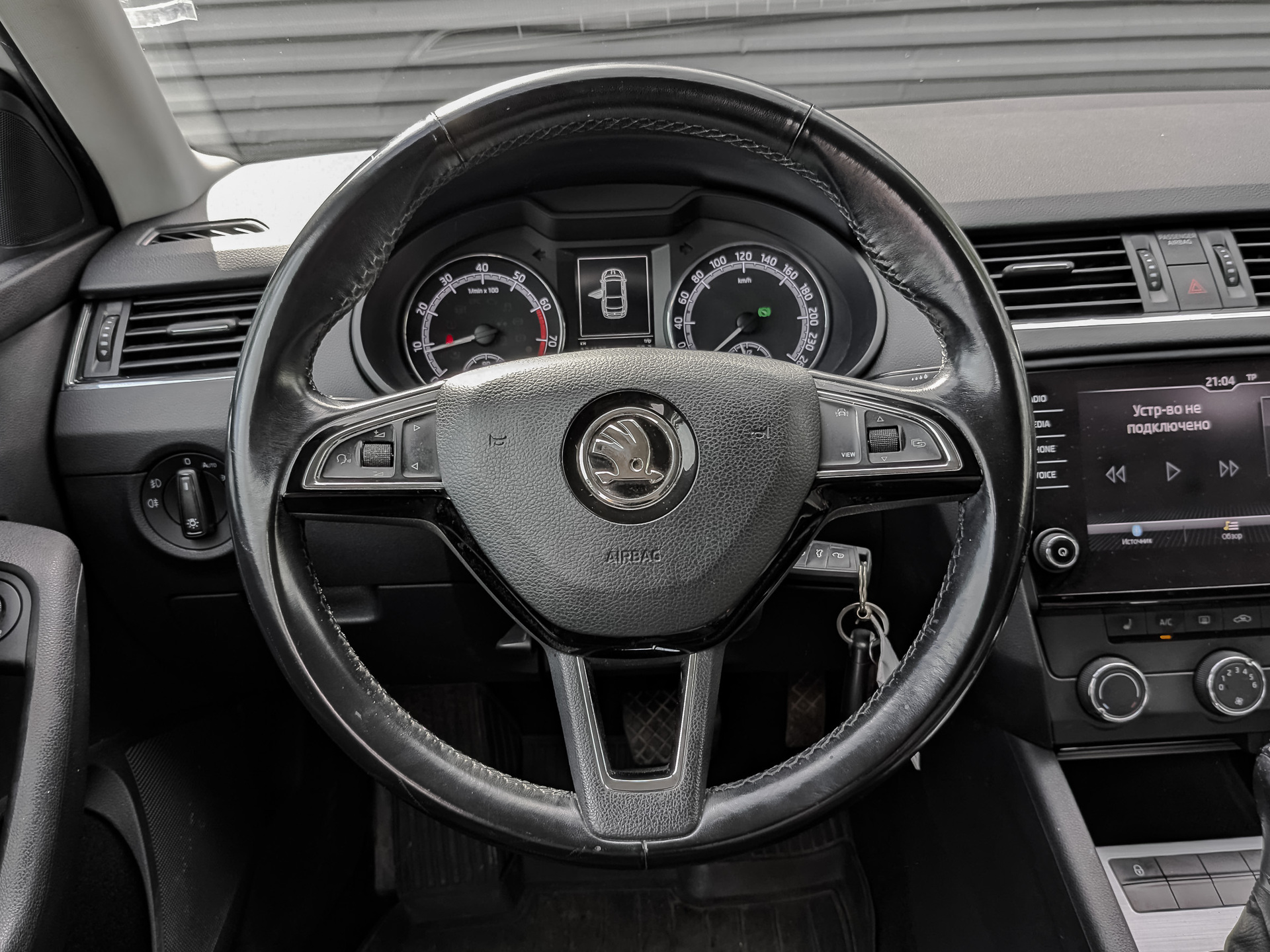 SKODA Octavia 1.60 (110 л.с), автомат, 2020, пробег 134 101 км