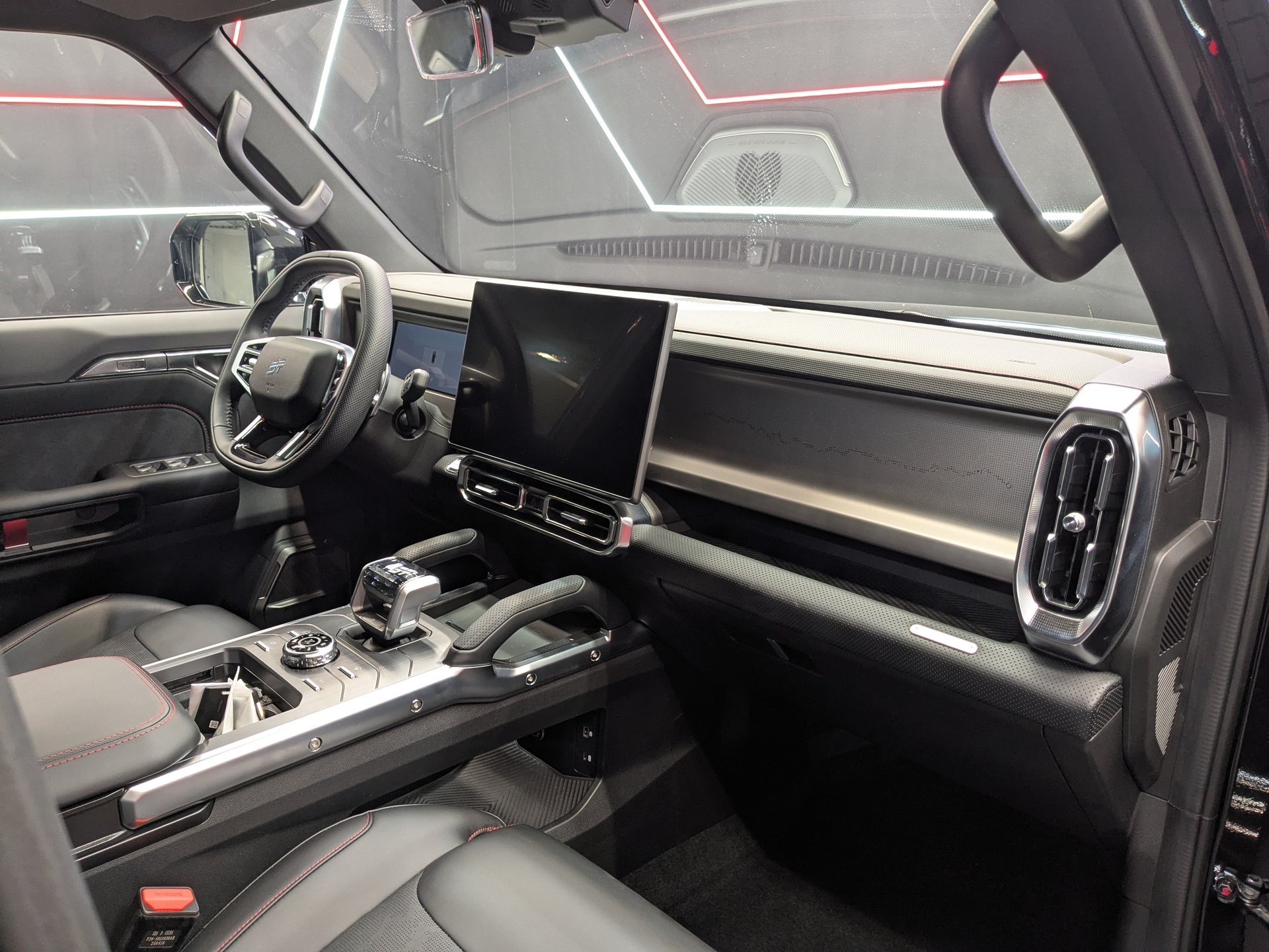 Фото Jetour T2 Премиум (Discovery) 2.0T/245 8AT 4WD