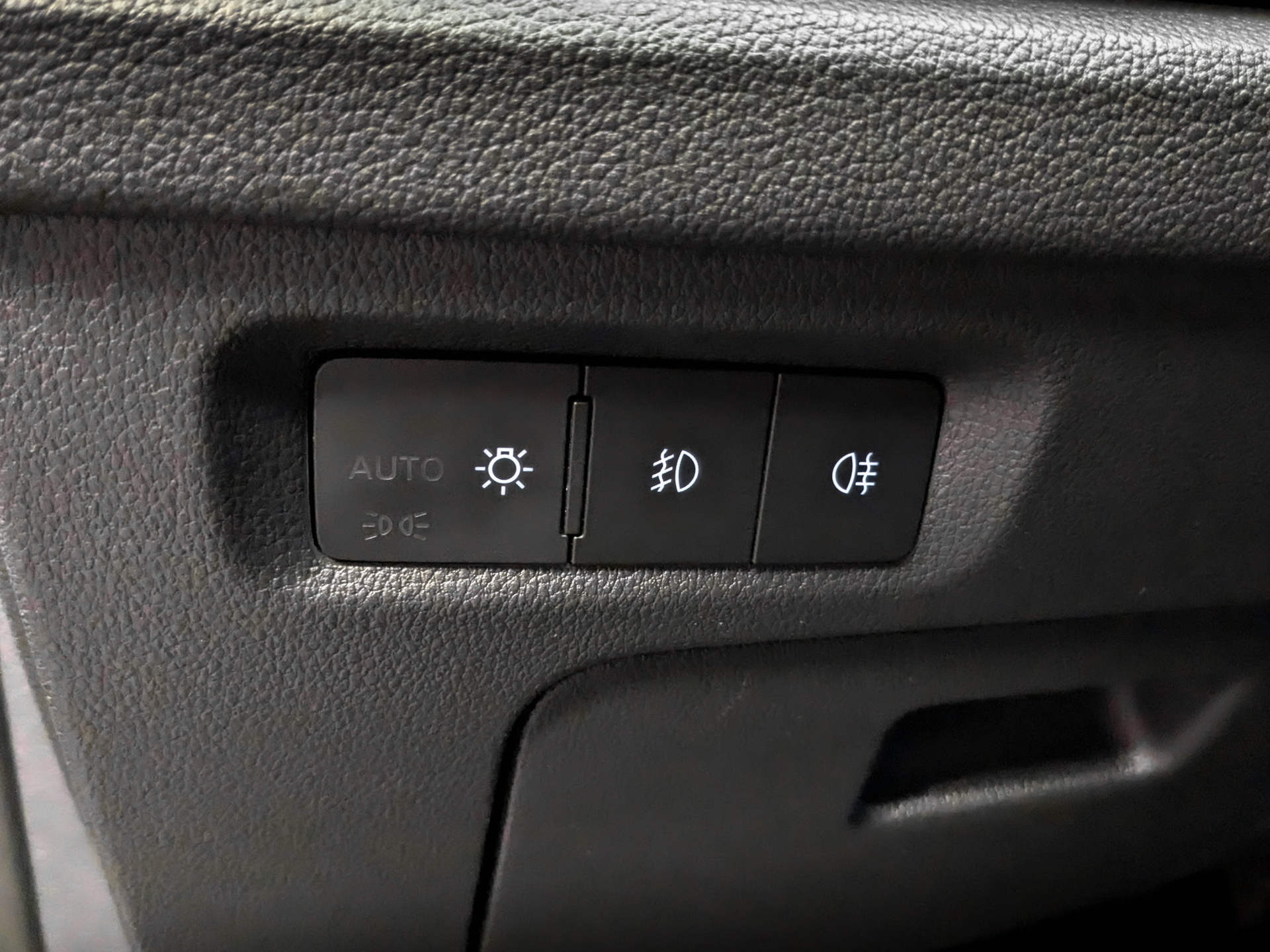 SKODA Octavia 1.40 (150 л.с), автомат, 2020, пробег 141 044 км