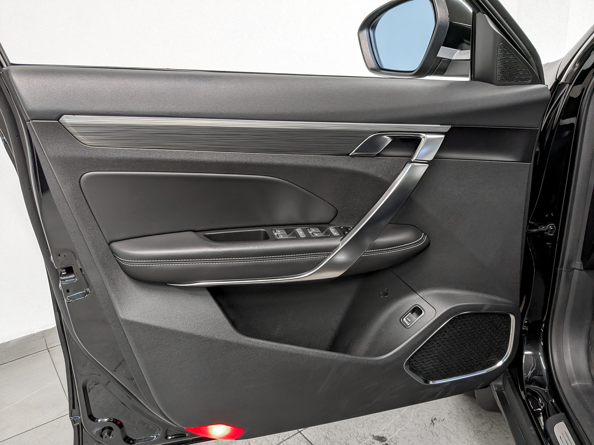 GEELY Atlas Pro 1.50 (177 л.с), автомат, 2023, пробег 41 200 км