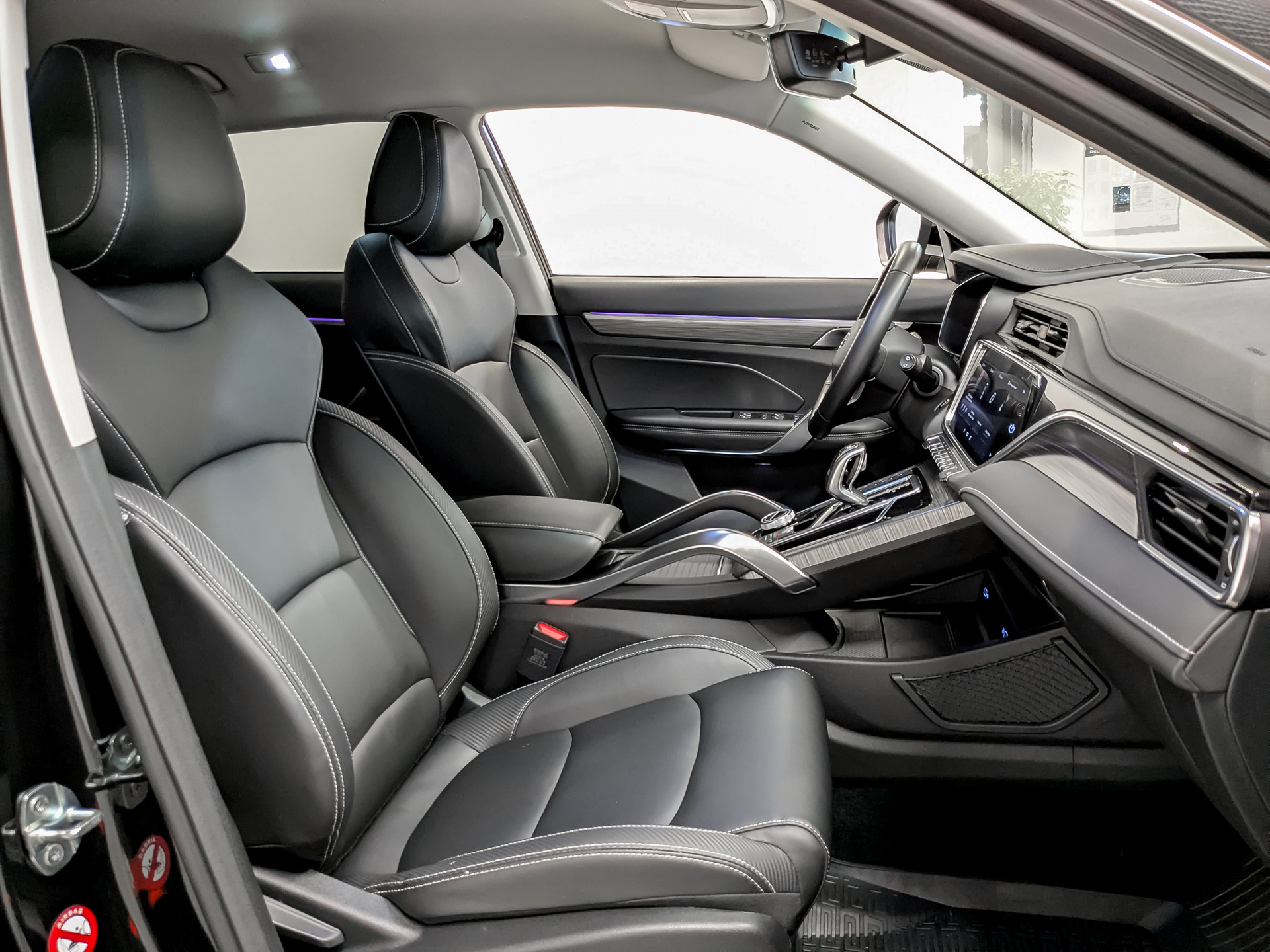 GEELY Atlas Pro 1.50 (177 л.с), автомат, 2023, пробег 41 200 км