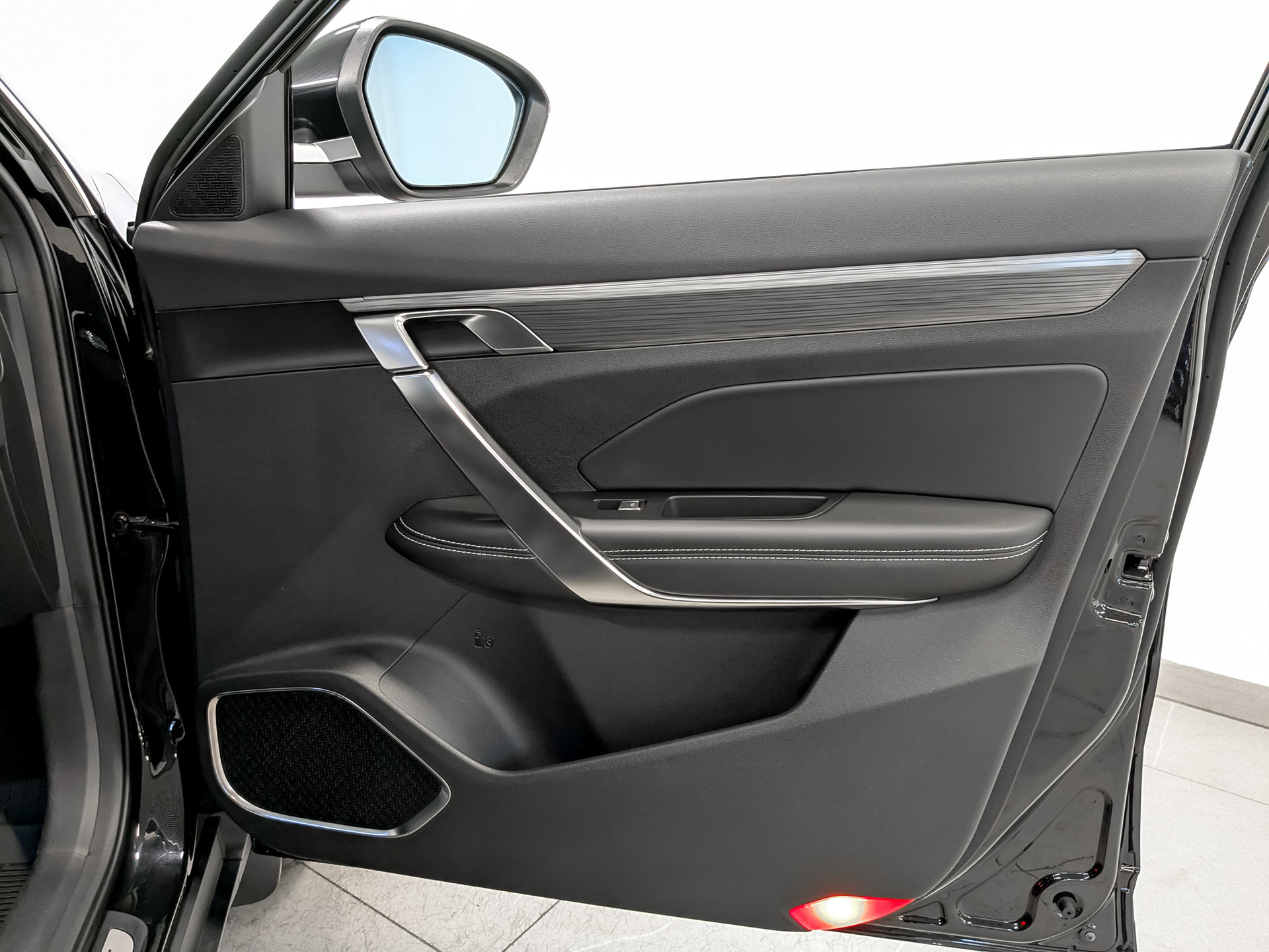 GEELY Atlas Pro 1.50 (177 л.с), автомат, 2023, пробег 41 200 км