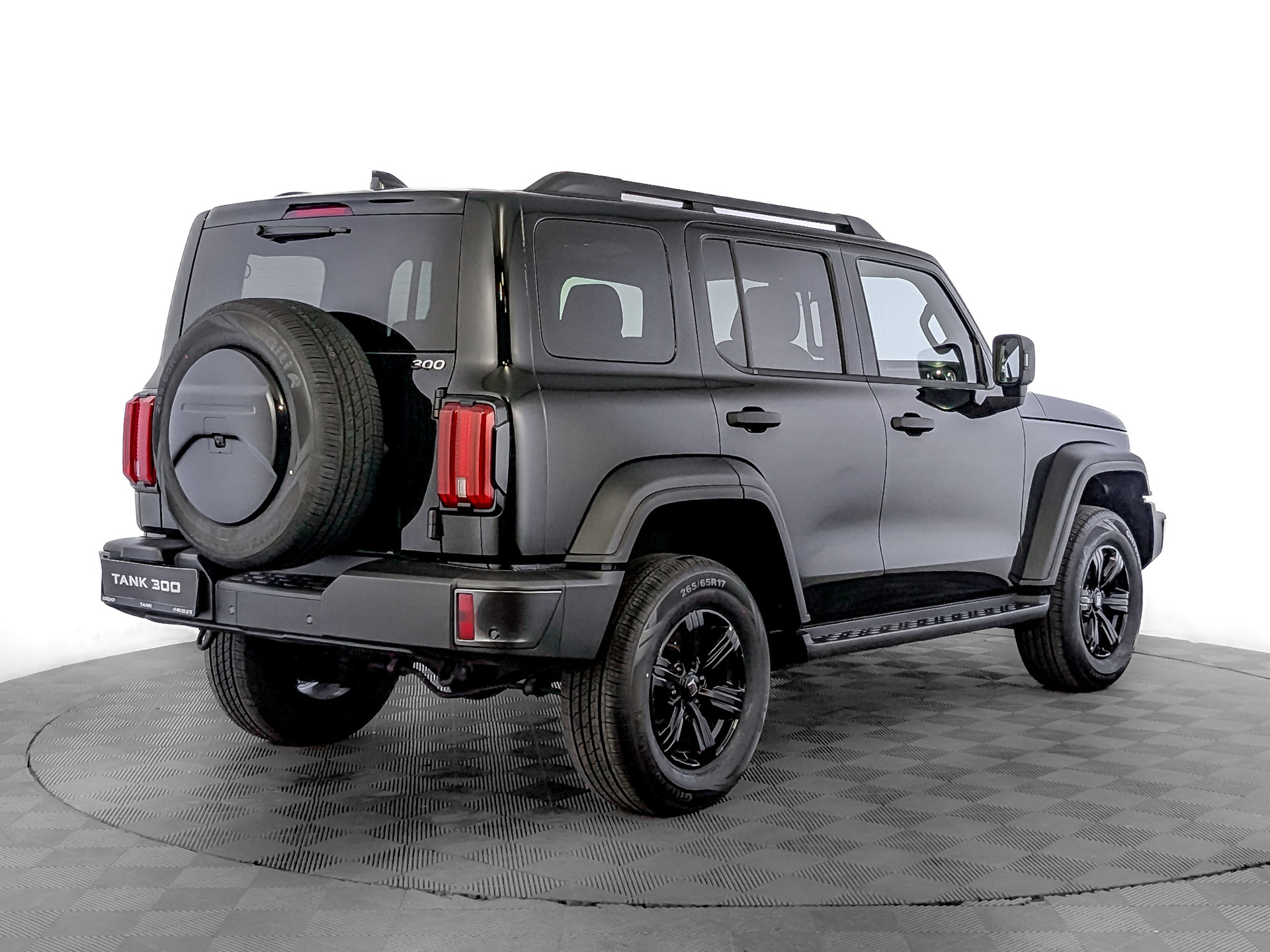 Фото Tank 300 Премиум (Premium) 2.0T/218 8AT 4WD