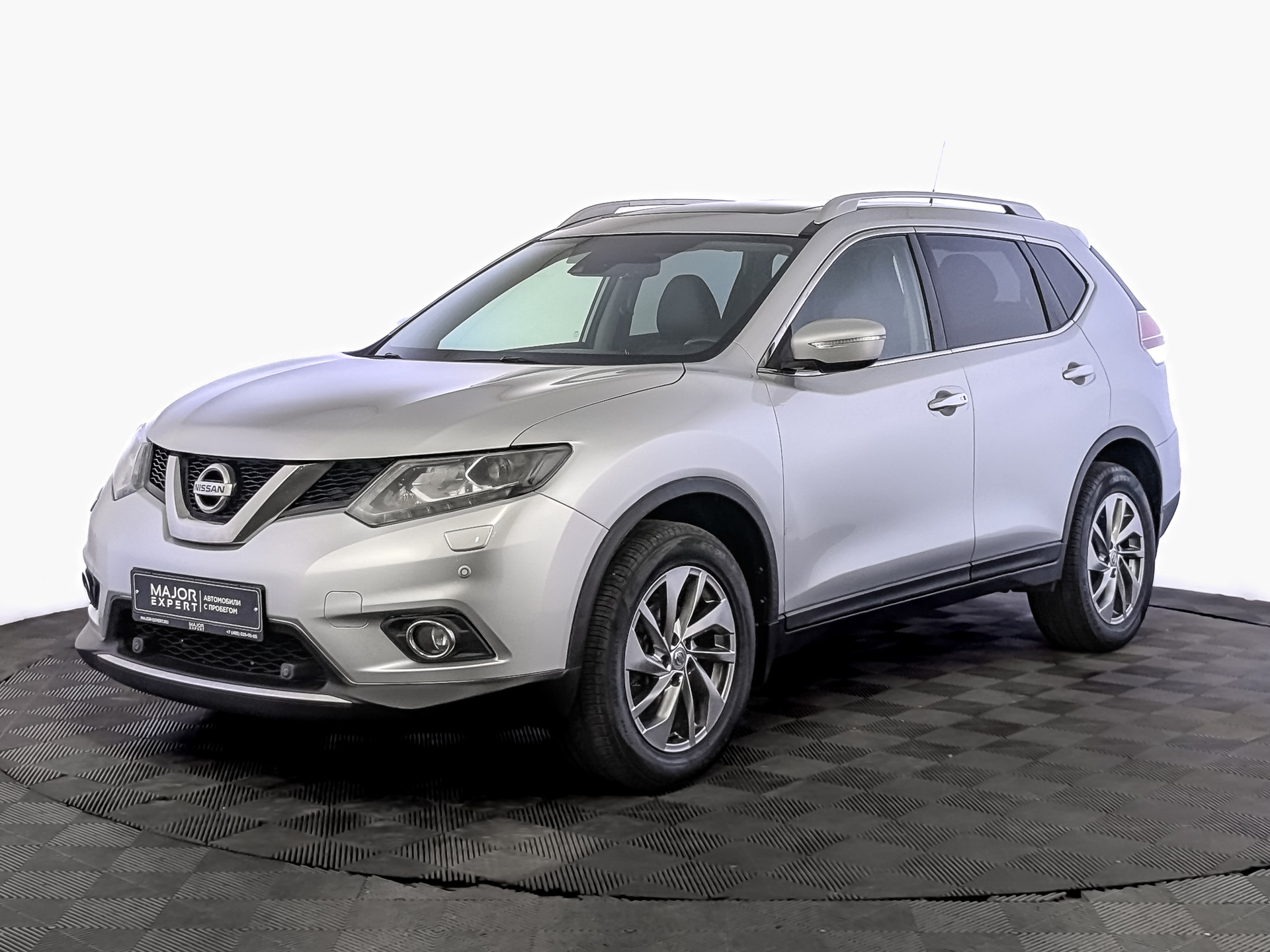 NISSAN X-Trail 2.50 (171 л.с), автомат, 2016, пробег 160 930 км
