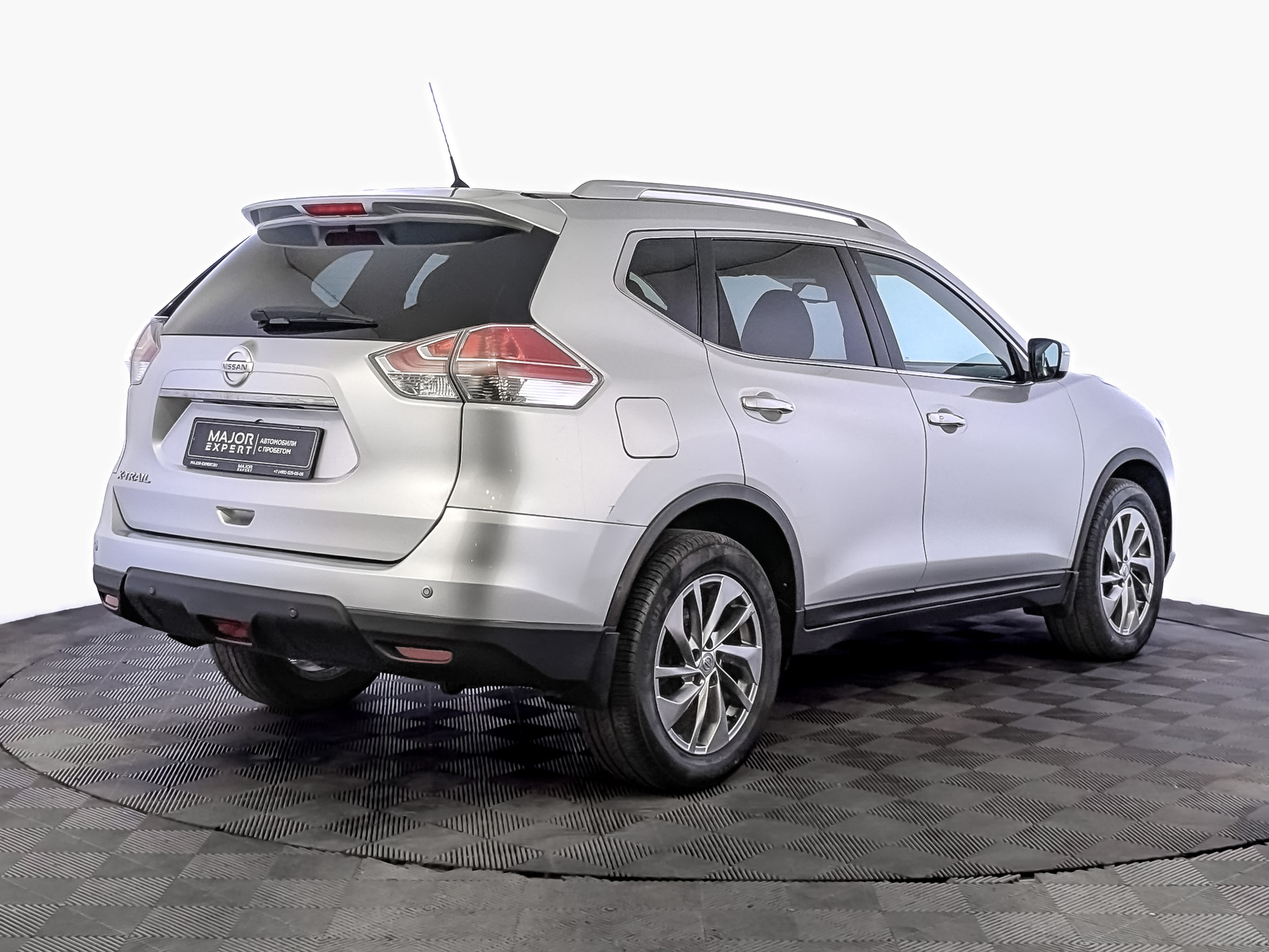 NISSAN X-Trail 2.50 (171 л.с), автомат, 2016, пробег 160 930 км