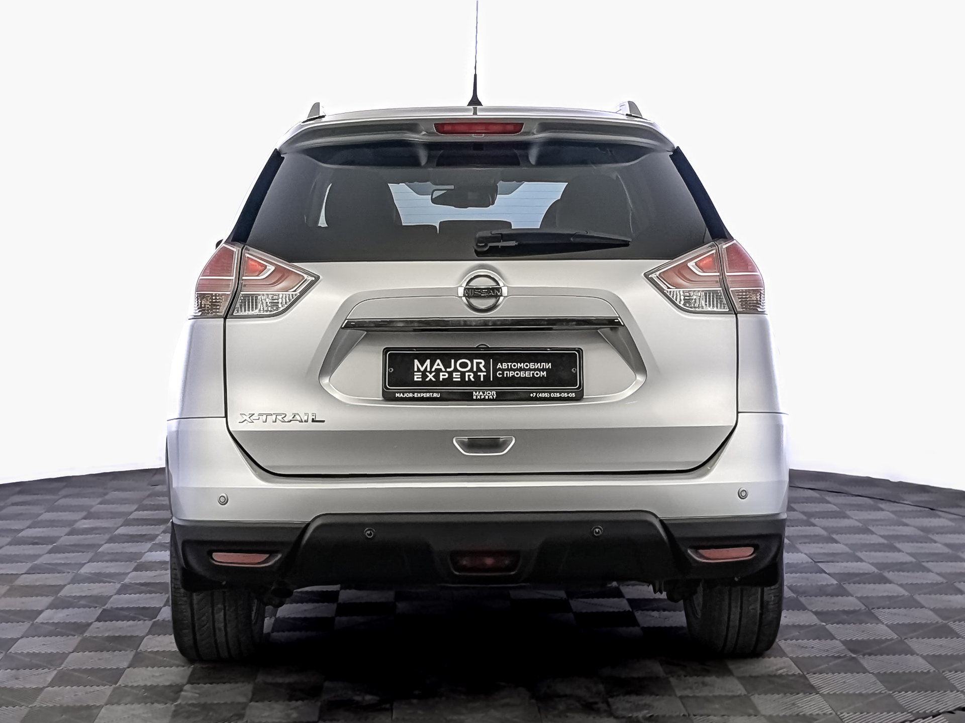 NISSAN X-Trail 2.50 (171 л.с), автомат, 2016, пробег 160 930 км