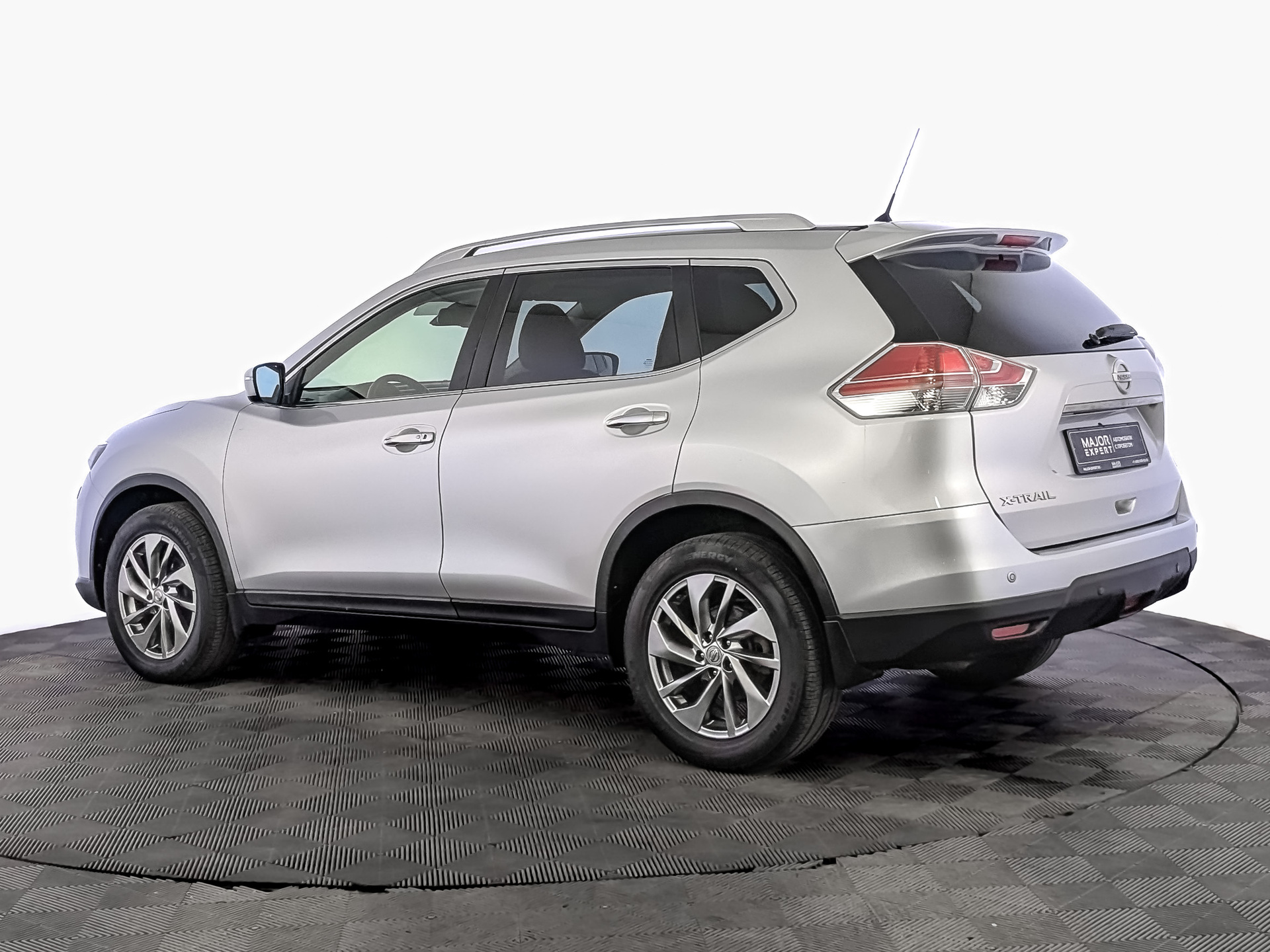 NISSAN X-Trail 2.50 (171 л.с), автомат, 2016, пробег 160 930 км