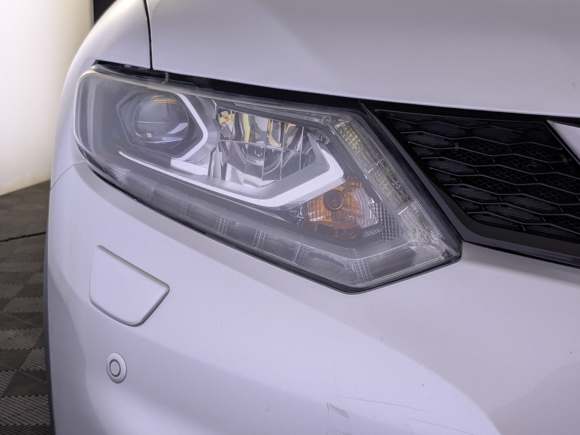 NISSAN X-Trail 2.50 (171 л.с), автомат, 2016, пробег 160 930 км