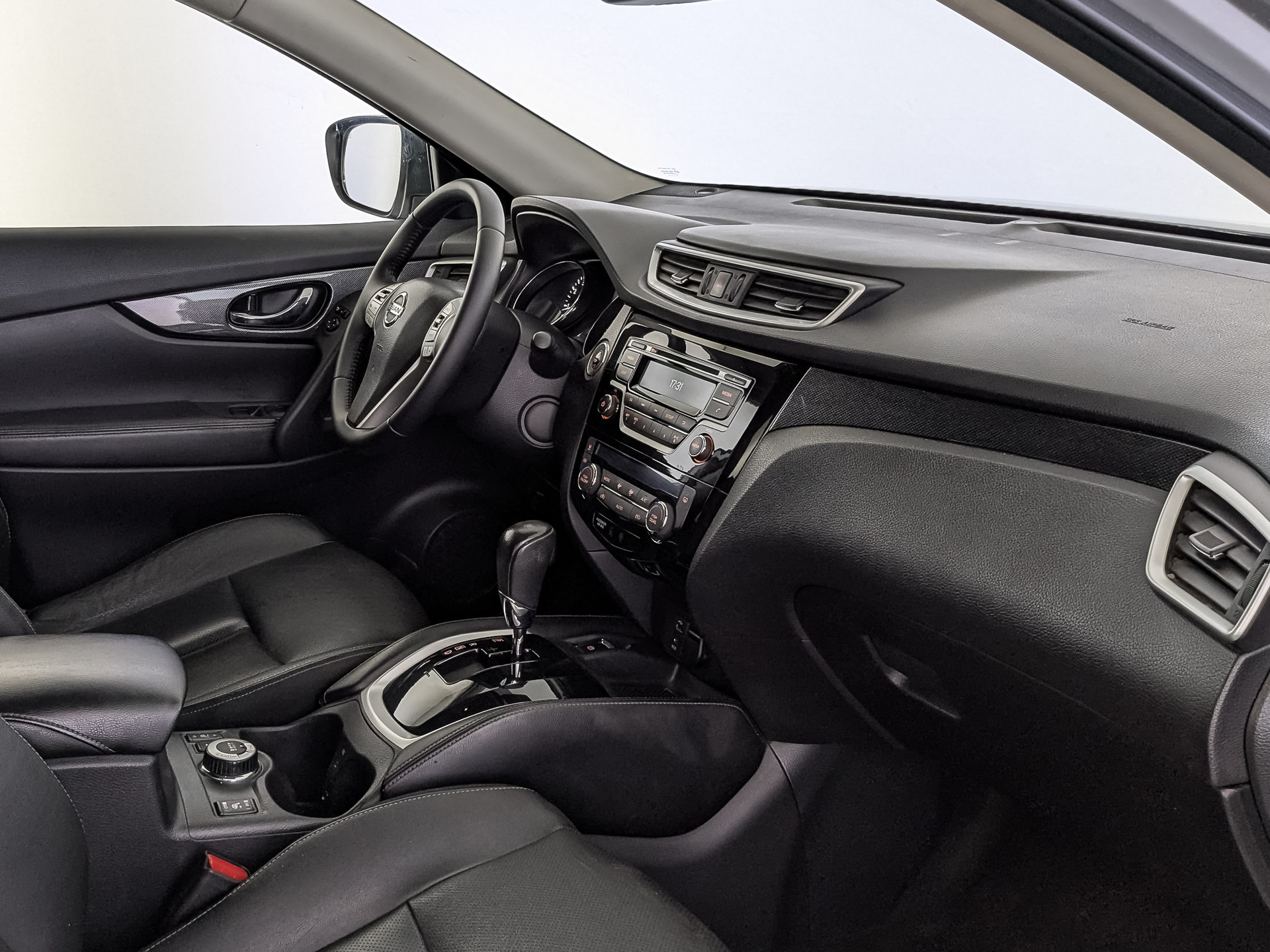 NISSAN X-Trail 2.50 (171 л.с), автомат, 2016, пробег 160 930 км