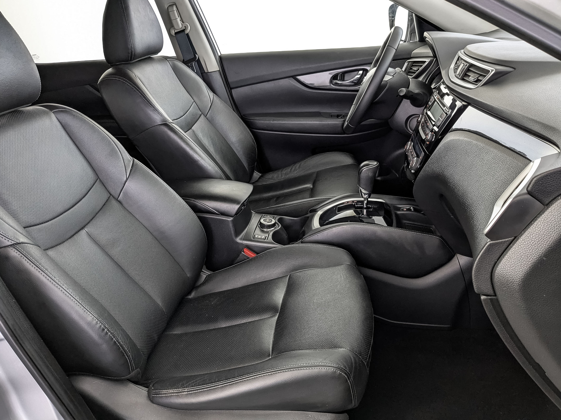 NISSAN X-Trail 2.50 (171 л.с), автомат, 2016, пробег 160 930 км