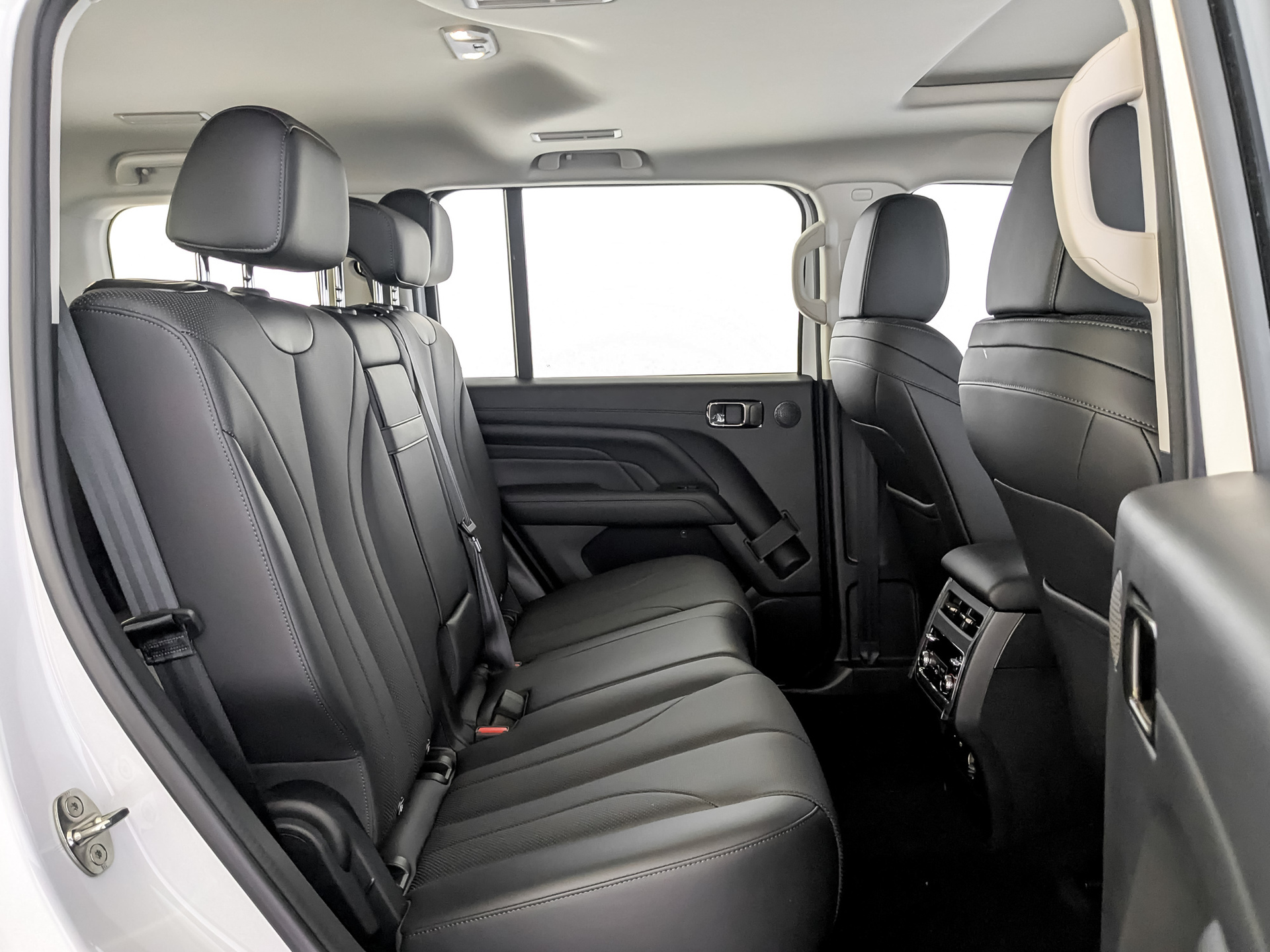 Фото Haval H9 Премиум 2.0T/218 8AT 4WD