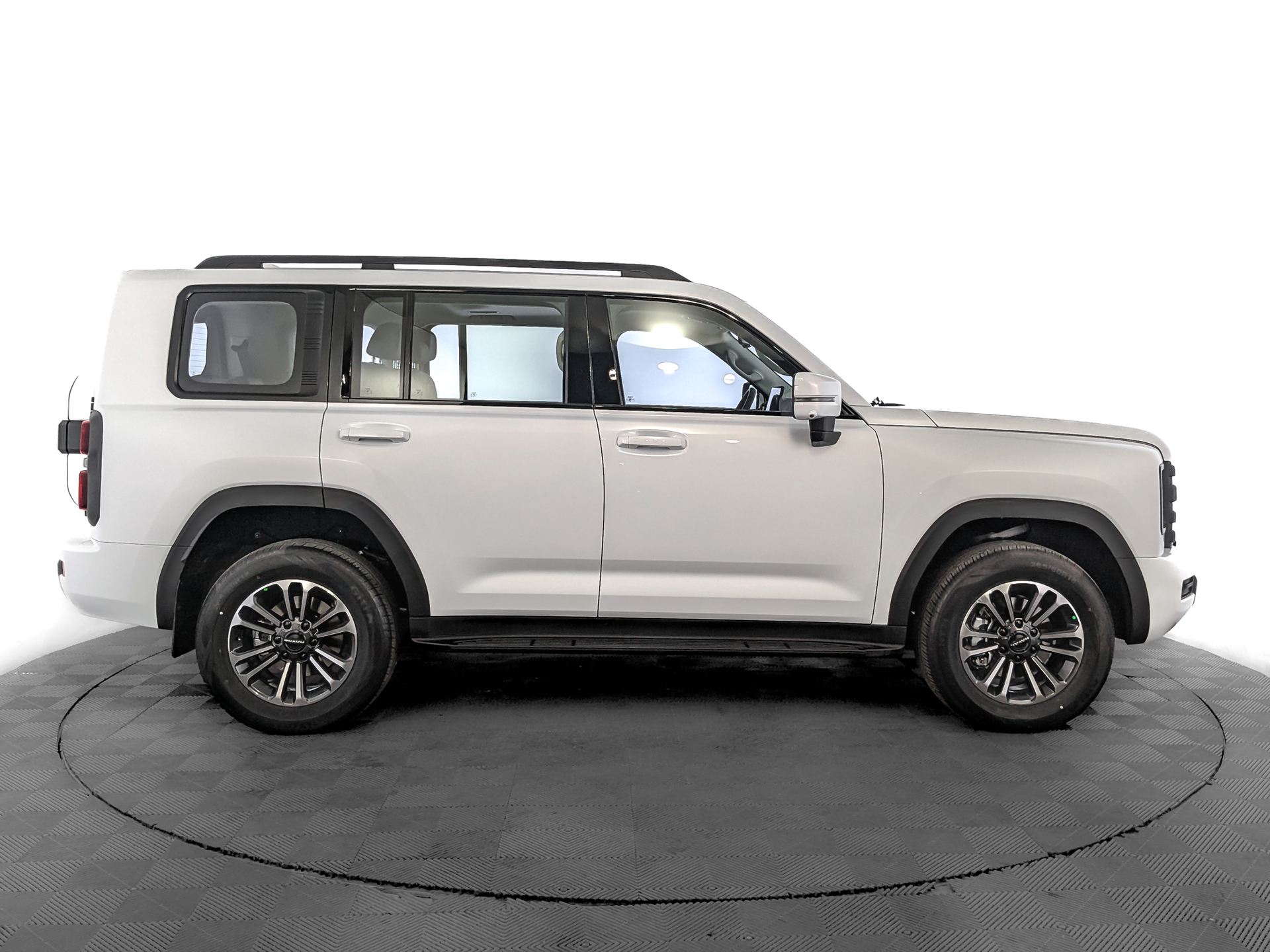 Фото Haval H9 Премиум 2.0T/218 8AT 4WD