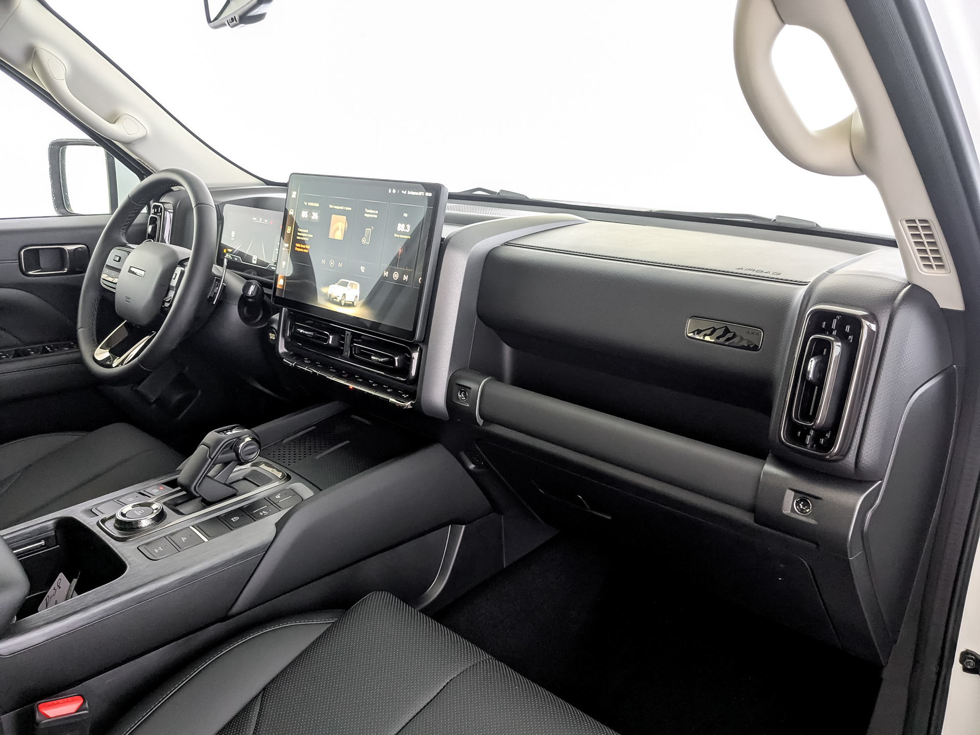 Фото Haval H9 Премиум 2.0T/218 8AT 4WD