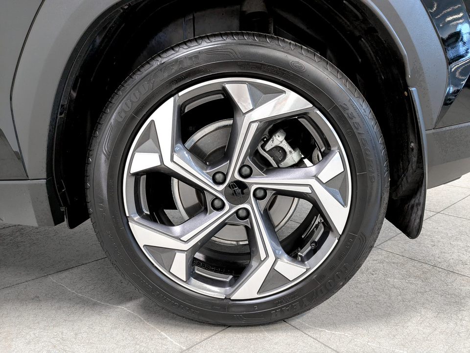 Фото Geely Atlas II с пробегом 18 075 км