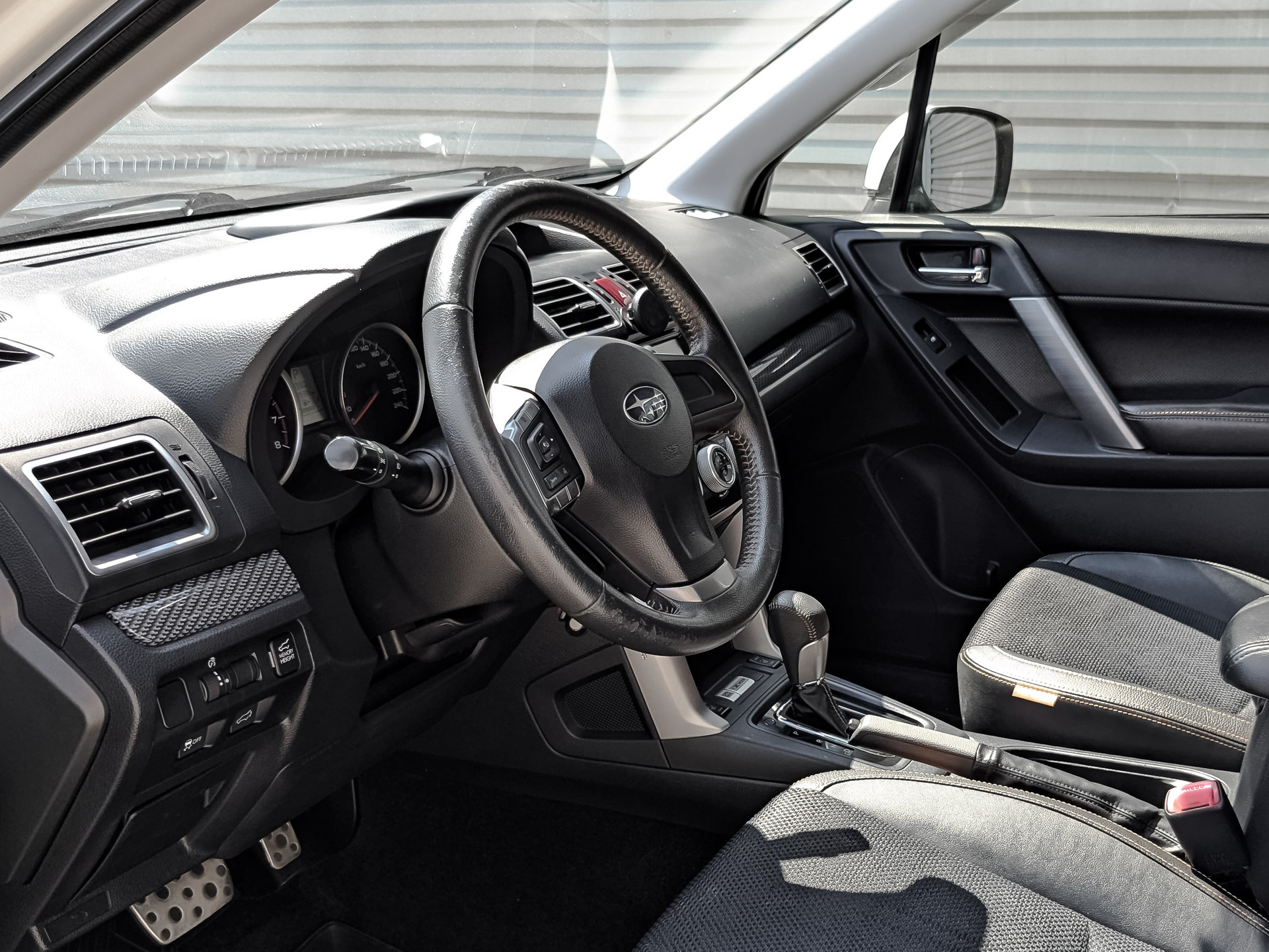 SUBARU Forester 2.00 (150 л.с), автомат, 2015, пробег 150 648 км