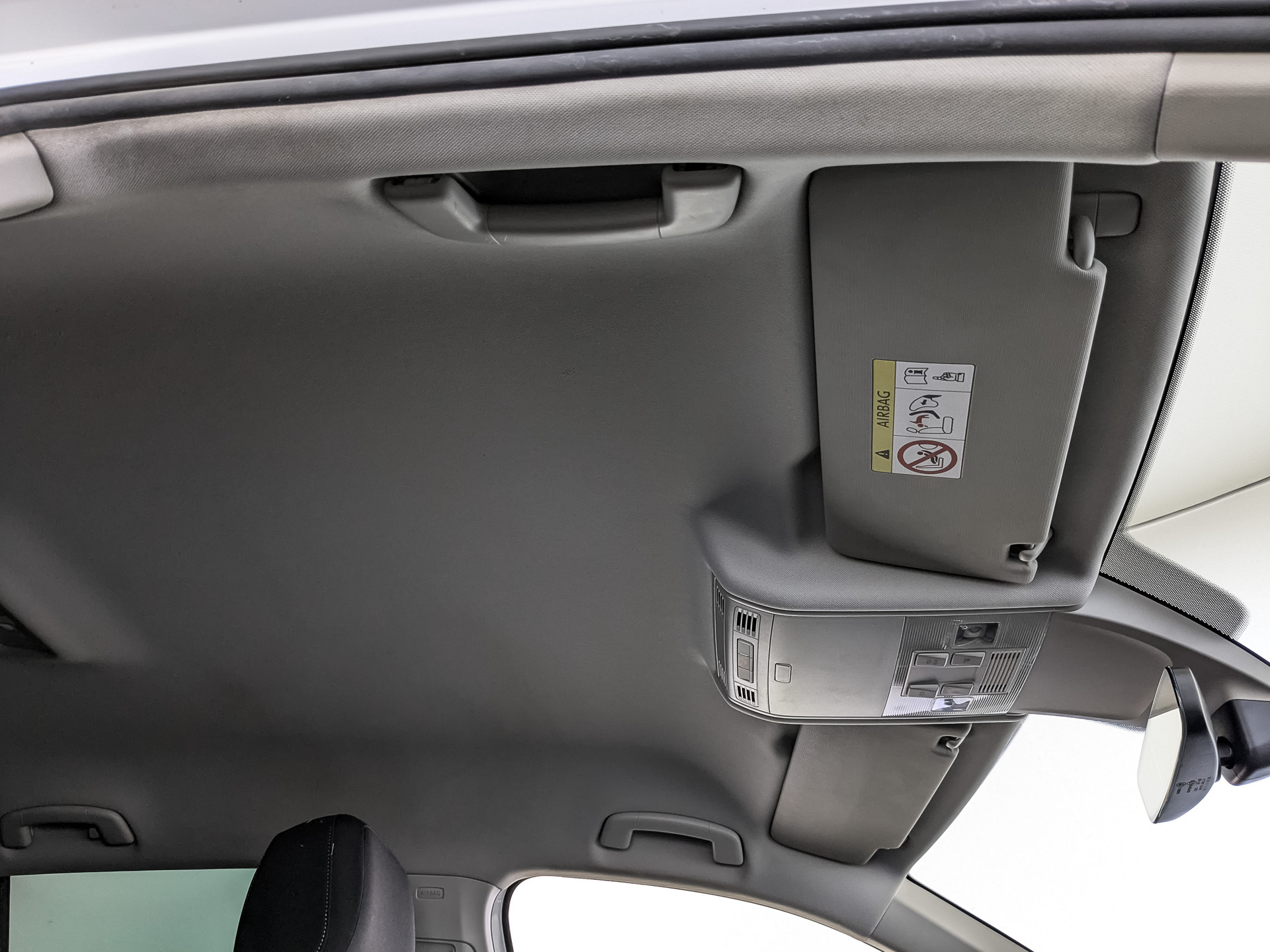 VOLKSWAGEN Tiguan 2.00 (180 л.с), автомат, 2021, пробег 115 730 км
