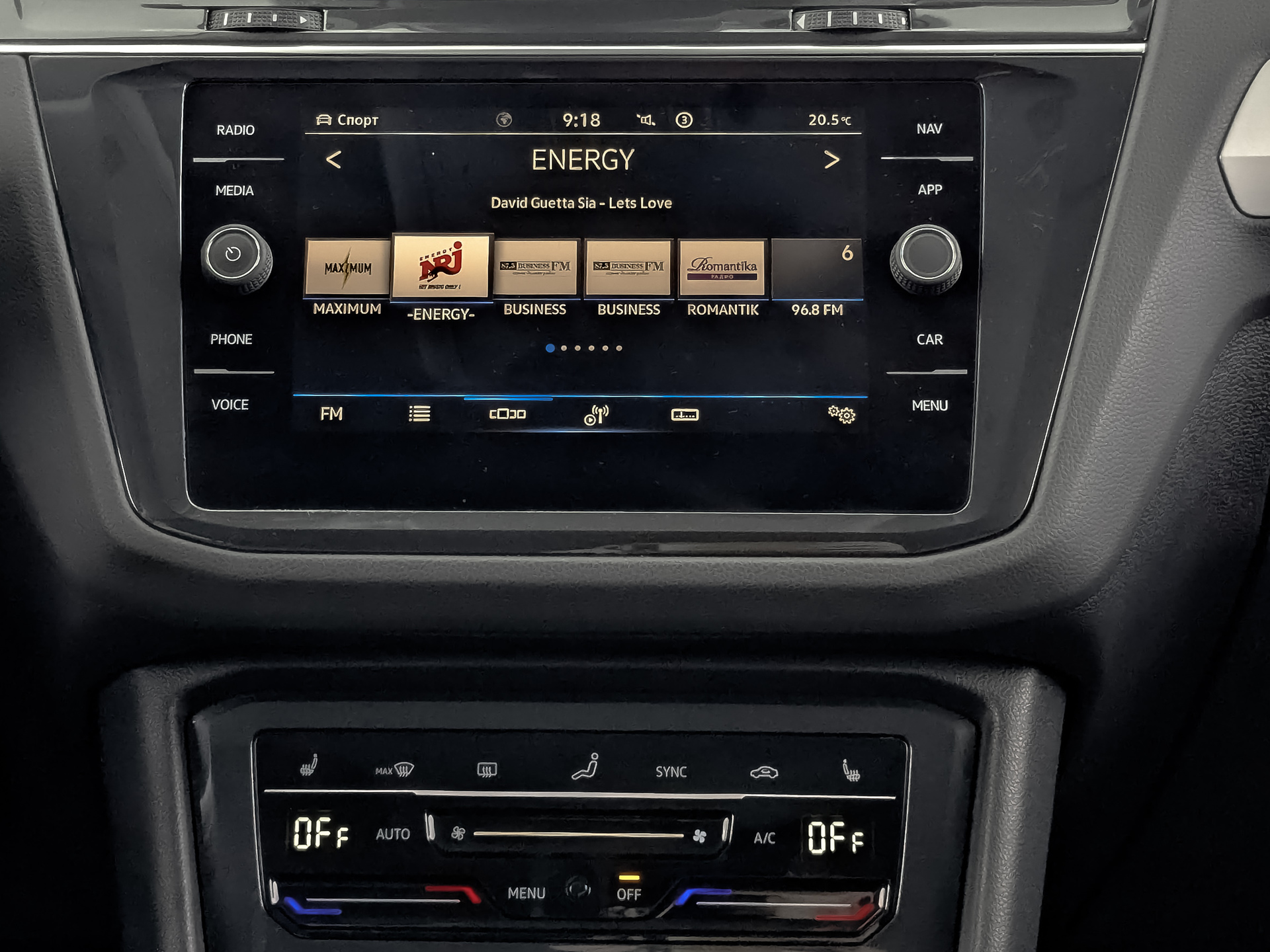 VOLKSWAGEN Tiguan 2.00 (180 л.с), автомат, 2021, пробег 50 962 км
