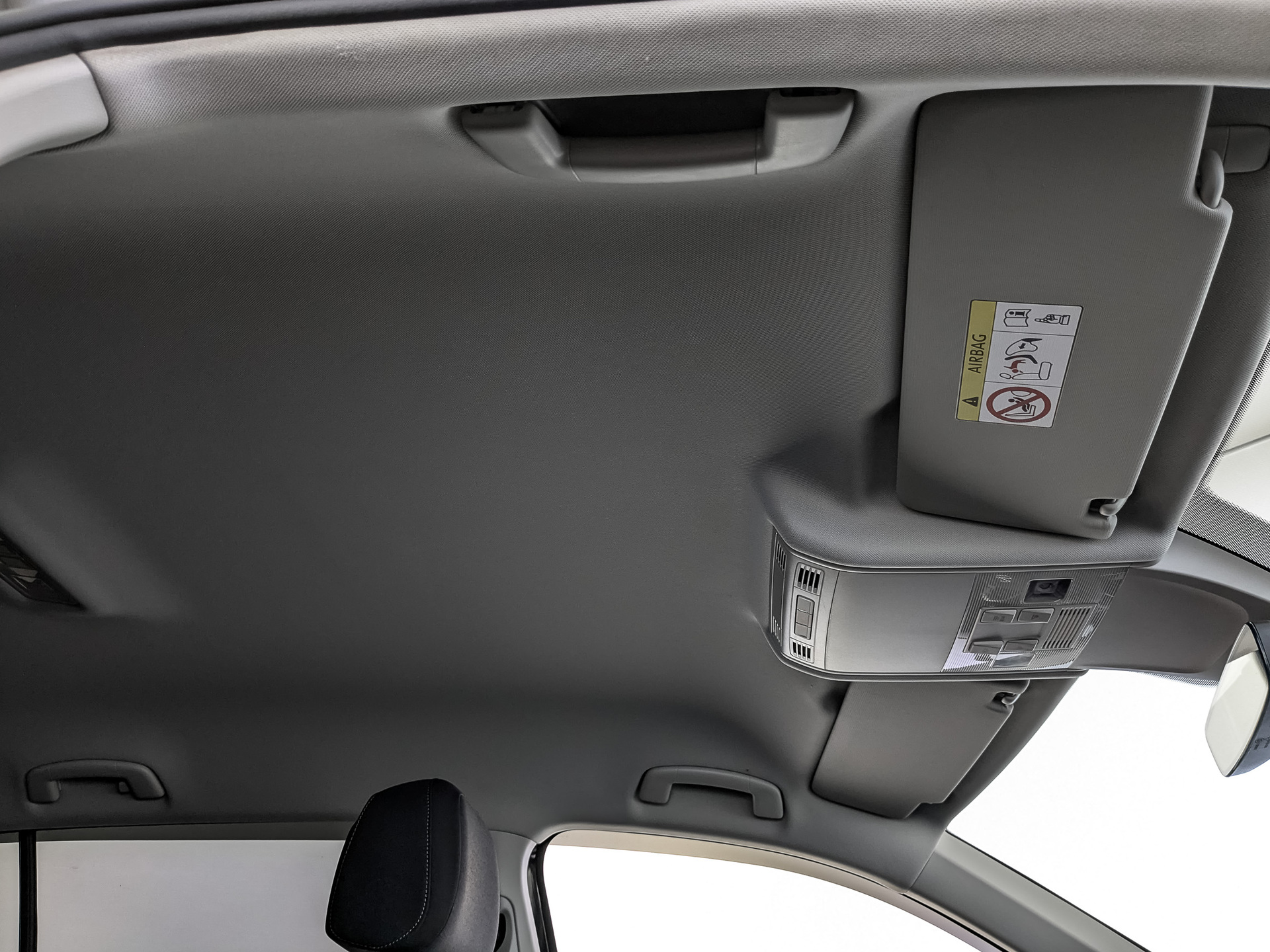 VOLKSWAGEN Tiguan 2.00 (180 л.с), автомат, 2021, пробег 50 962 км